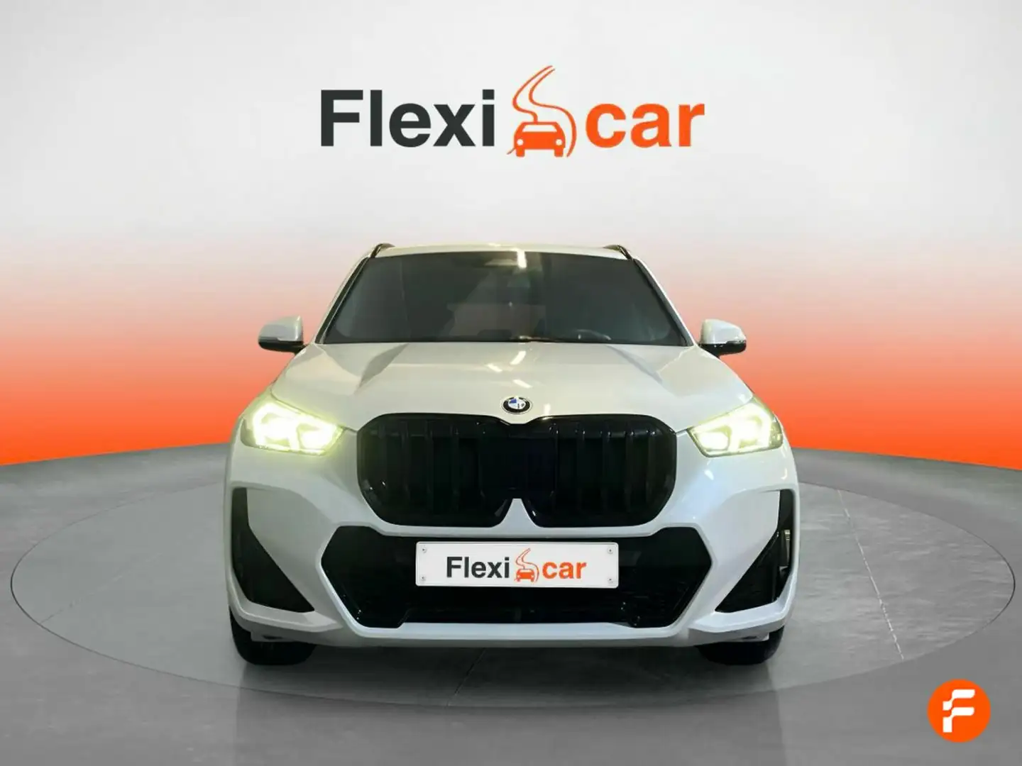 BMW X1 sDrive 18iA Blanc - 2