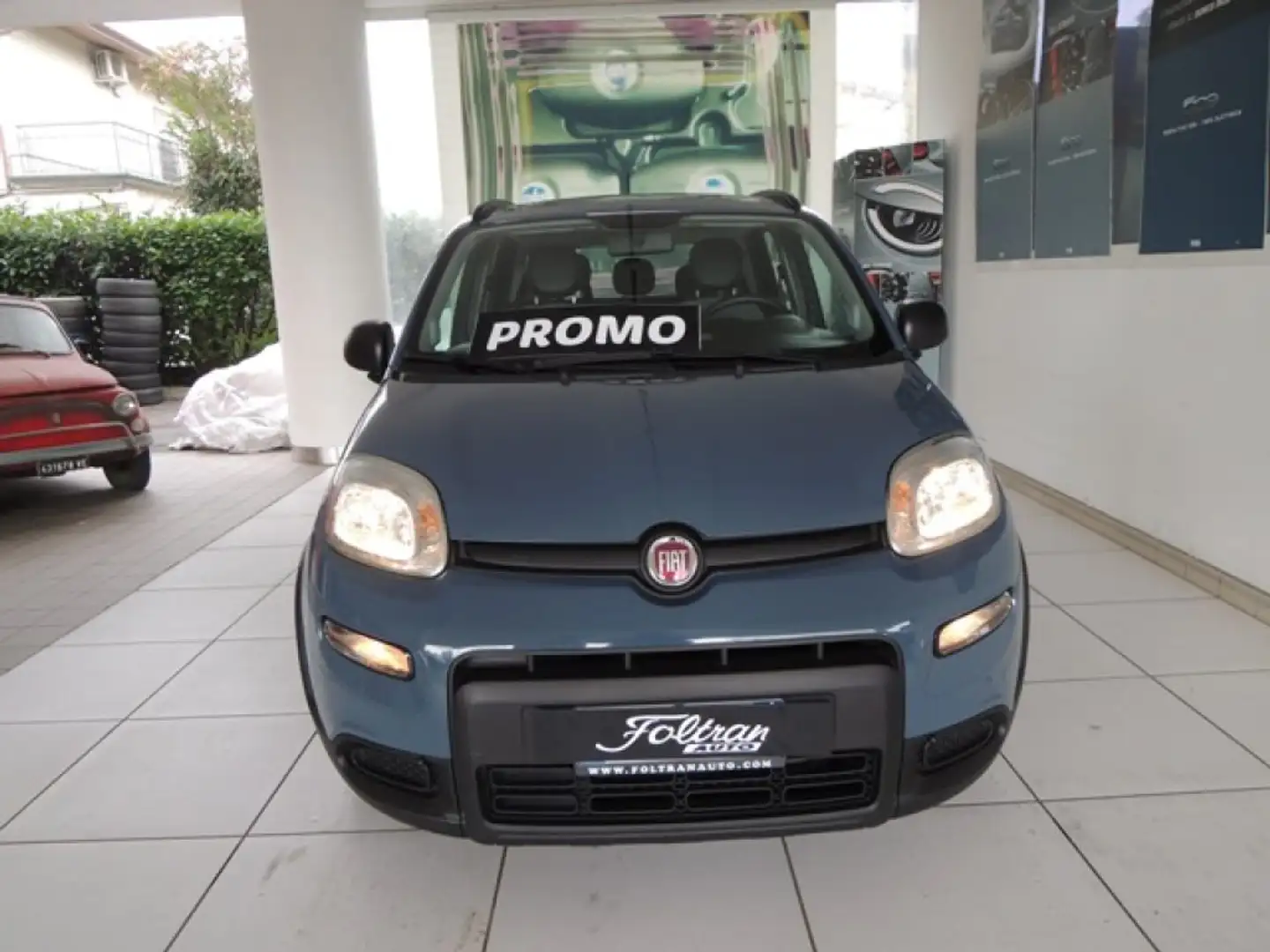 Fiat Panda 1.0 FireFly S&S Hybrid City Life Blau - 2
