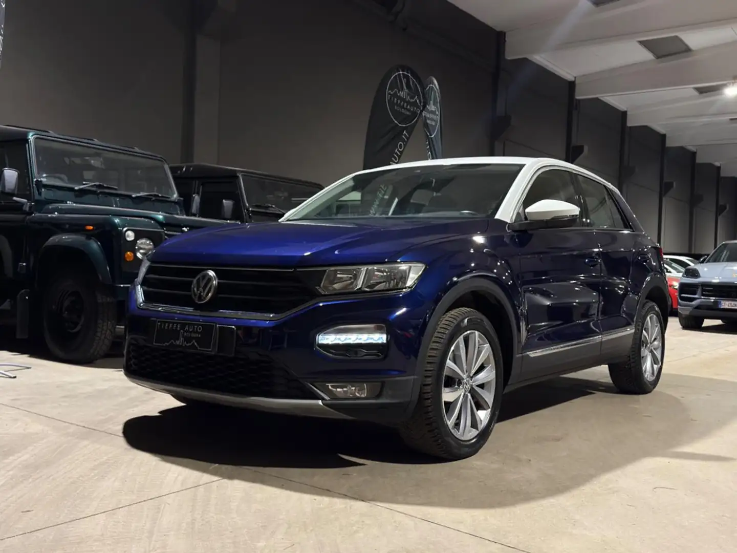 Volkswagen T-Roc 1.6 TDI SCR Style BlueMotion Technology Bleu - 1