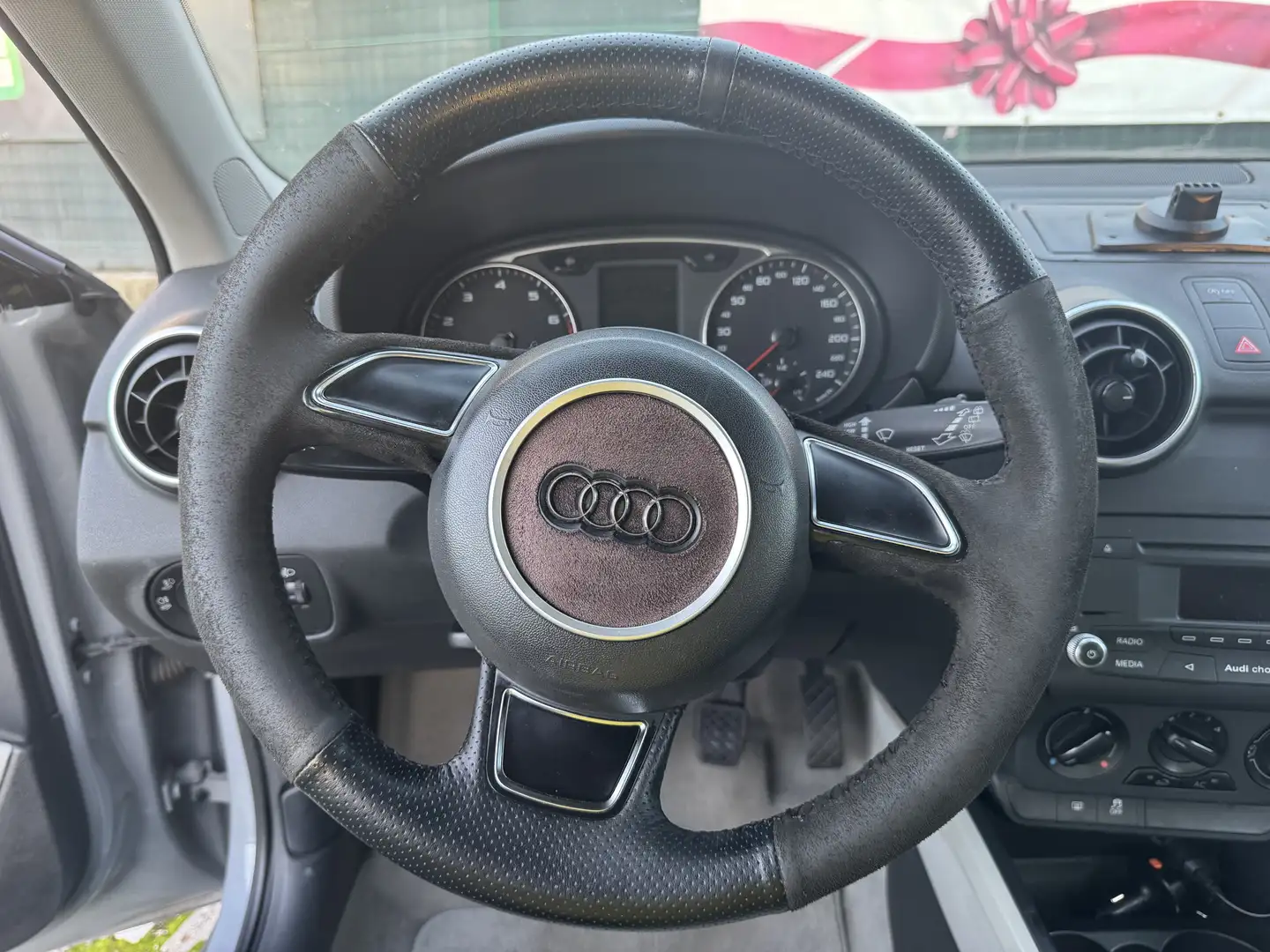 Audi A1 Sportback 1.2 tfsi Ambition - 2