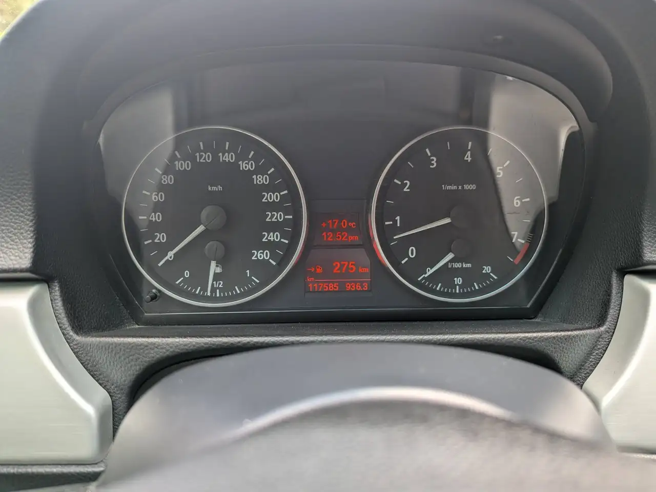 BMW 3 Series снимка BMW 3 Series