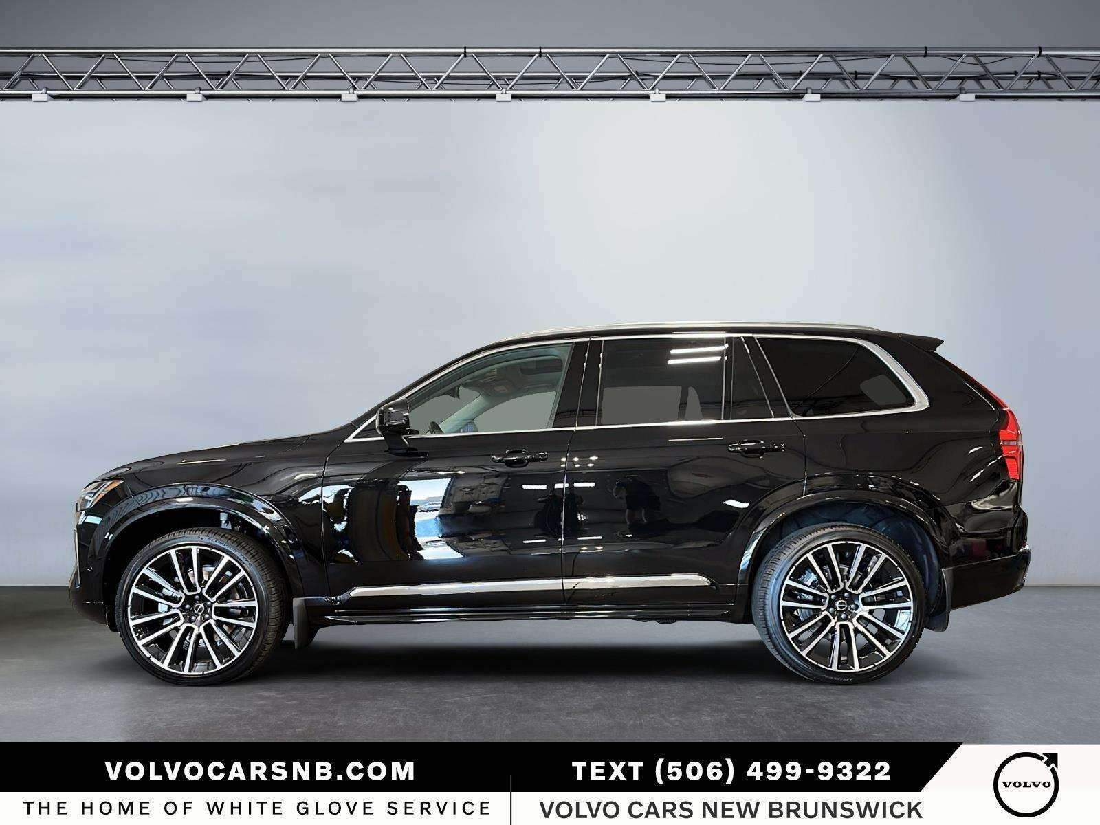 2026 Volvo XC90 B6 Ultra Bright Theme alt 5