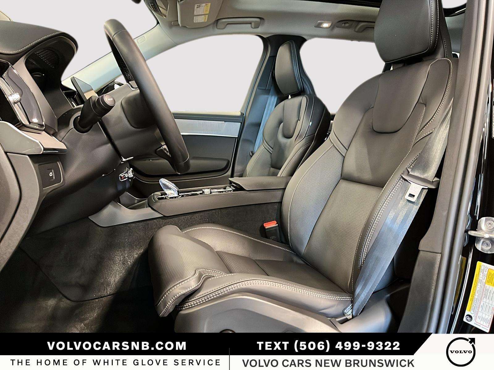 2026 Volvo XC90 B6 Ultra Bright Theme thumb 8