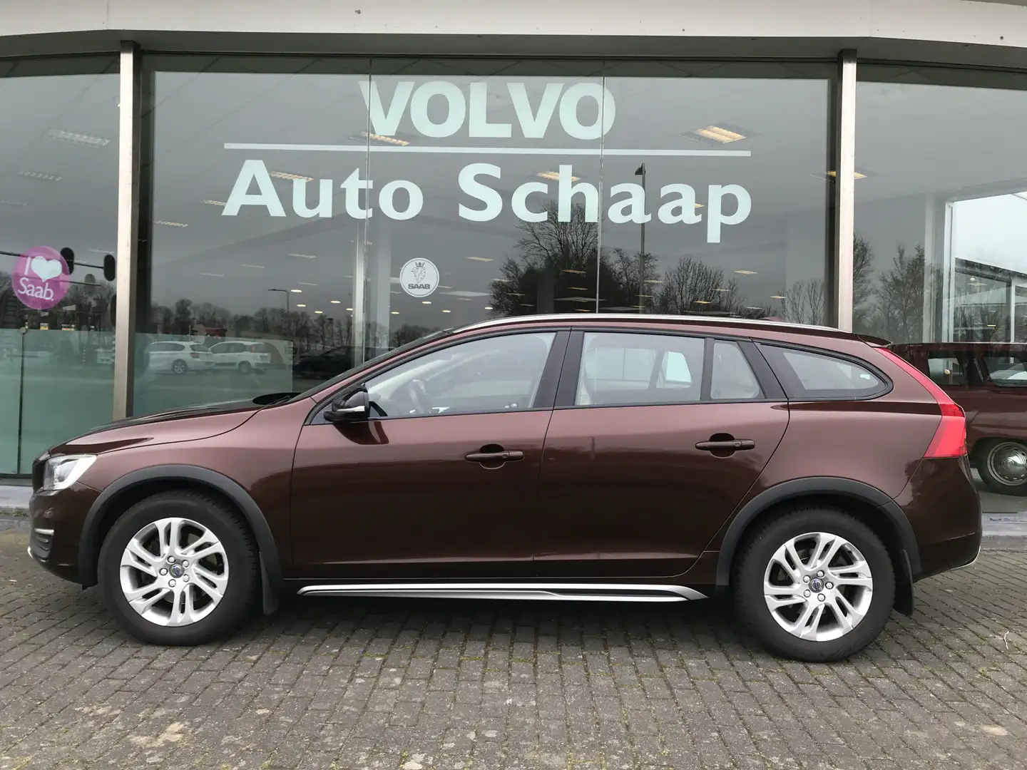 Volvo V60 Cross Country 2.0 T5 Summum Automaat | Rijklaar incl garantie | Braun - 2
