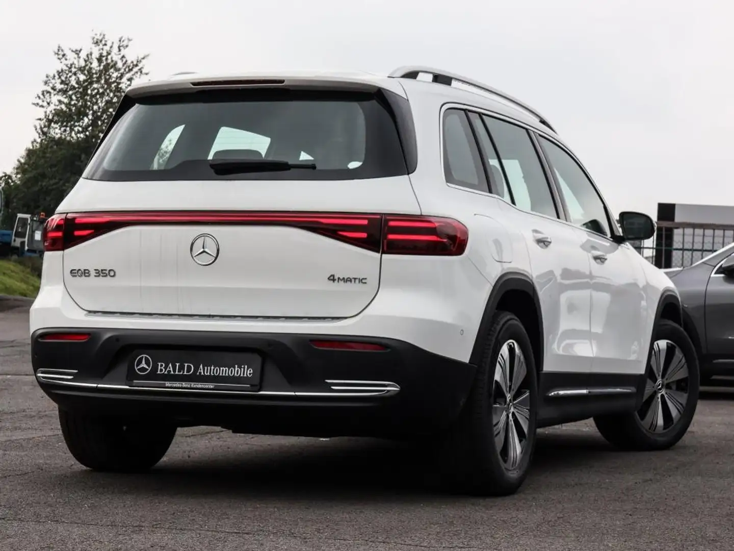 Mercedes-Benz EQB 350 4M Progressive/Distr/LED/Kamera/Totw/18" Weiß - 2