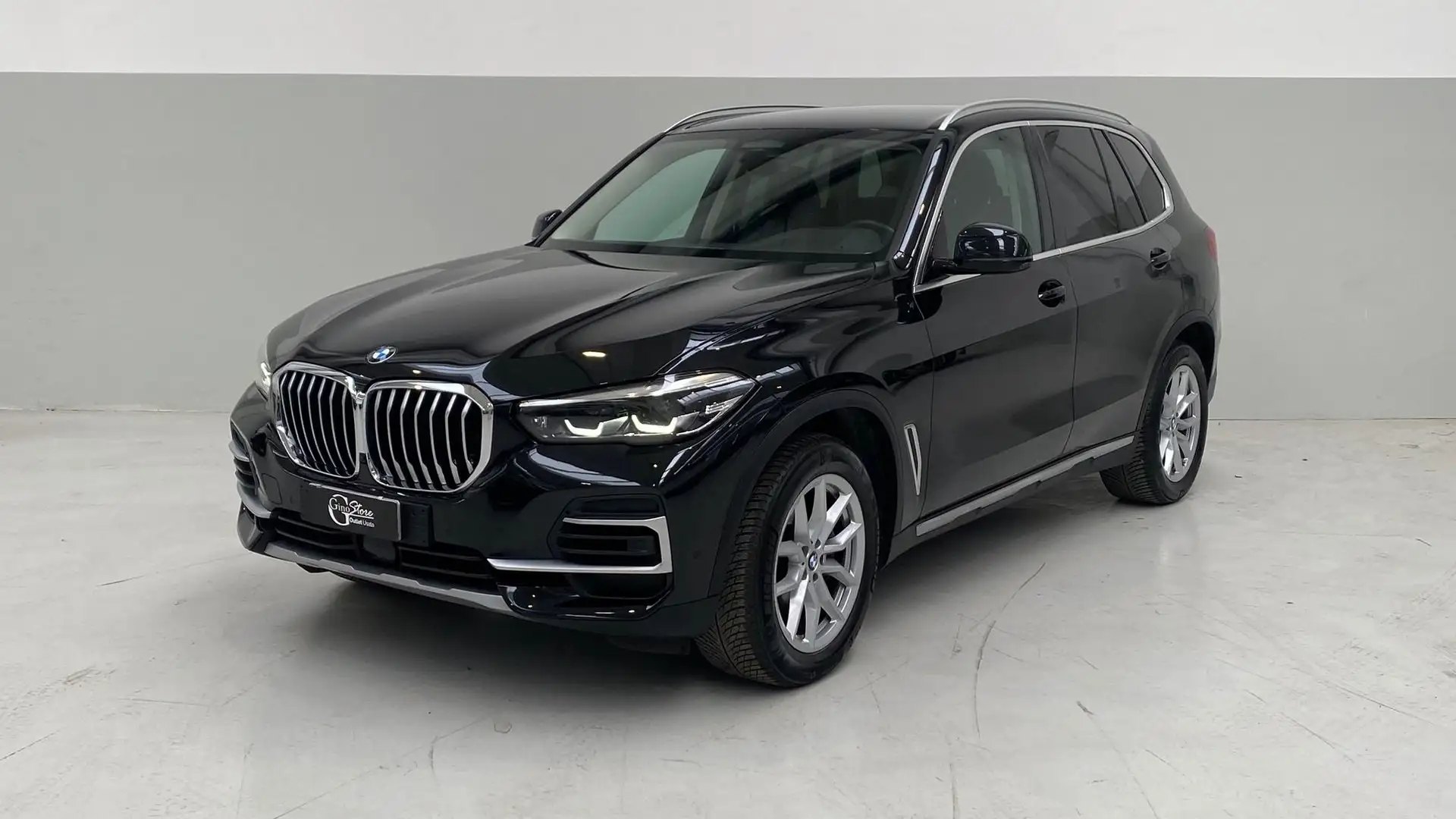 BMW X5 xdrive30d mhev 48V xLine auto Schwarz - 1