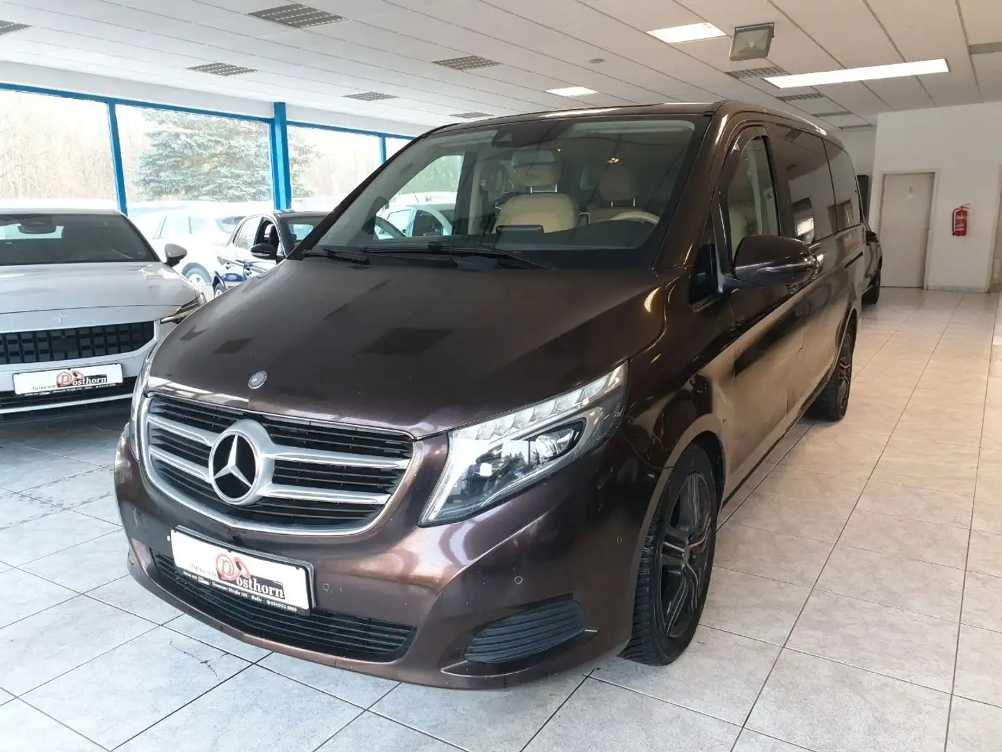 Mercedes-Benz V 220 CDI EDITION lang Klima LED AHK LEDER NAVI Marrón - 1