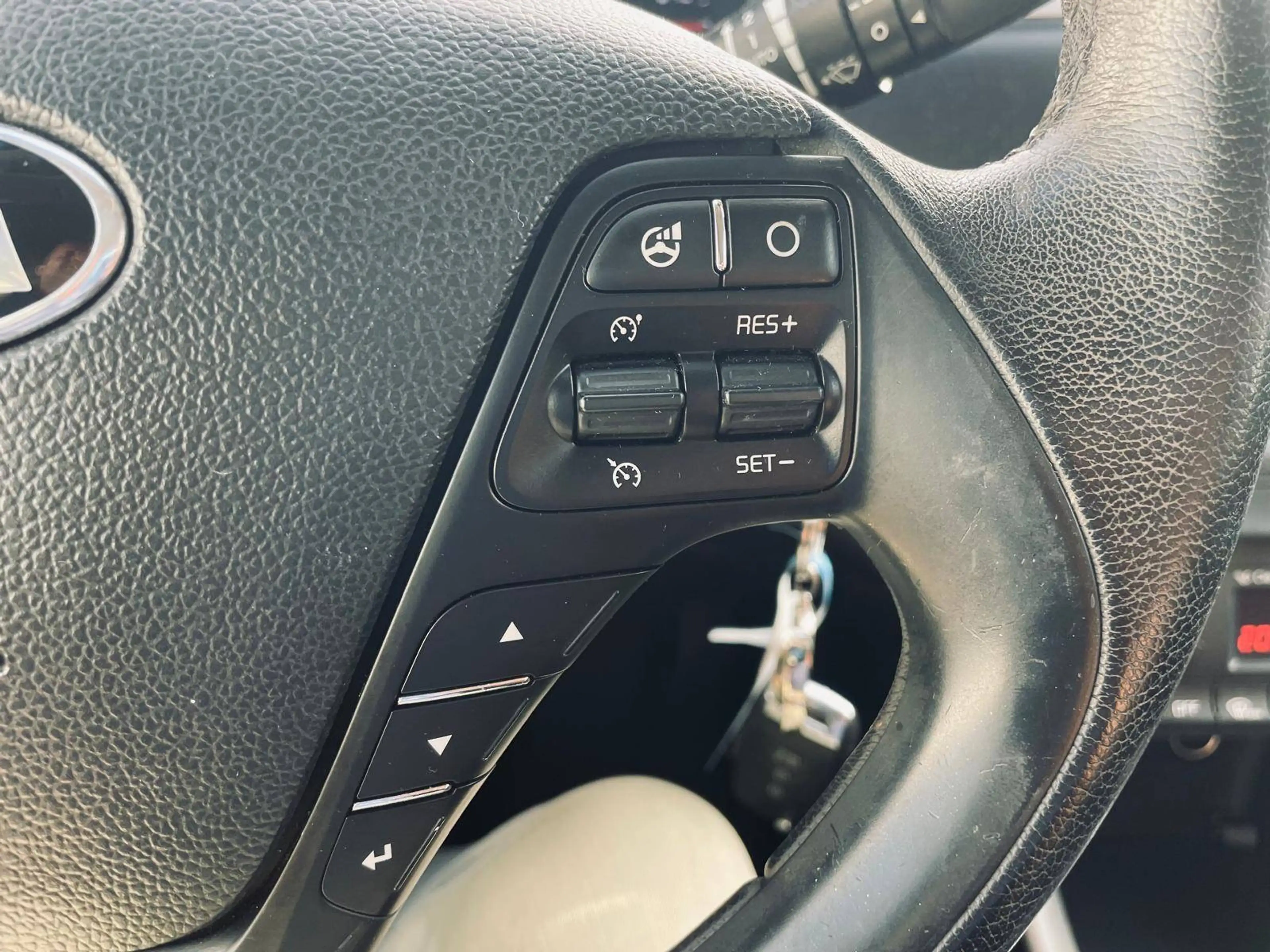 Kia Ceed / cee'd Cee'd 1.4i Fusion Clim Gps Camera 1er Propriétaire Carnet — photo 12