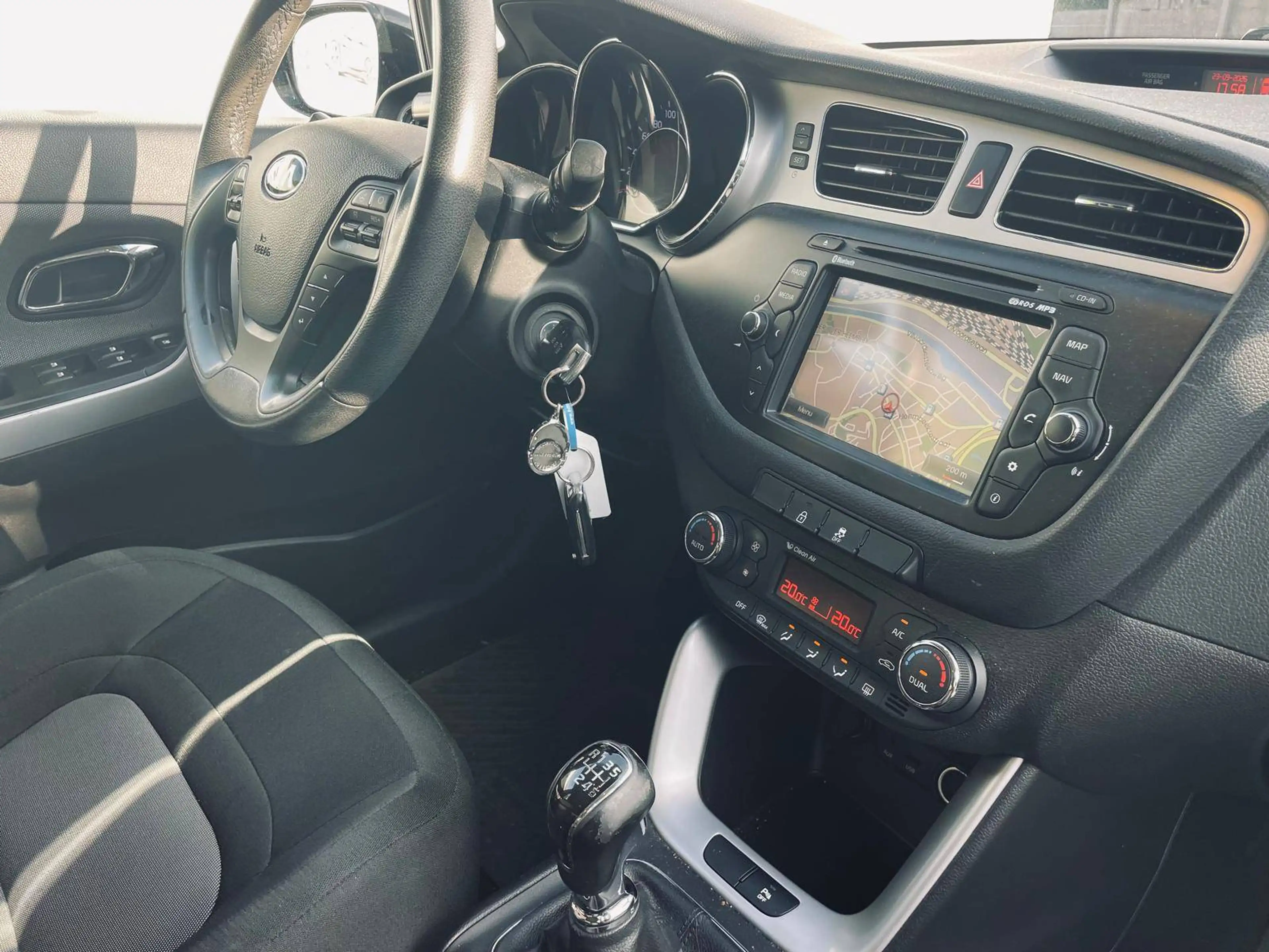 Kia Ceed / cee'd Cee'd 1.4i Fusion Clim Gps Camera 1er Propriétaire Carnet — photo 13
