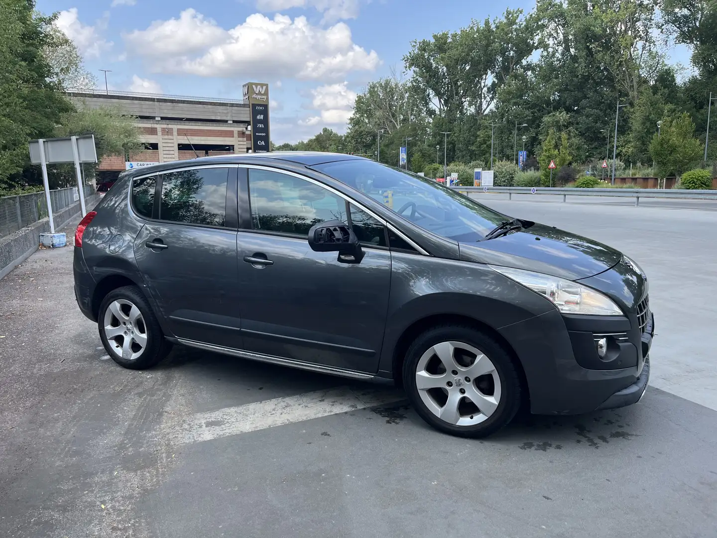 Peugeot 3008 1.6 HDi Confort Pack FAP - 2