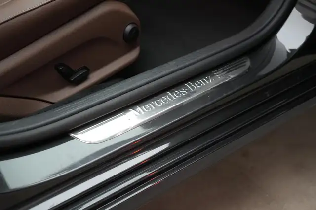 Mercedes-Benz E-Class view 13