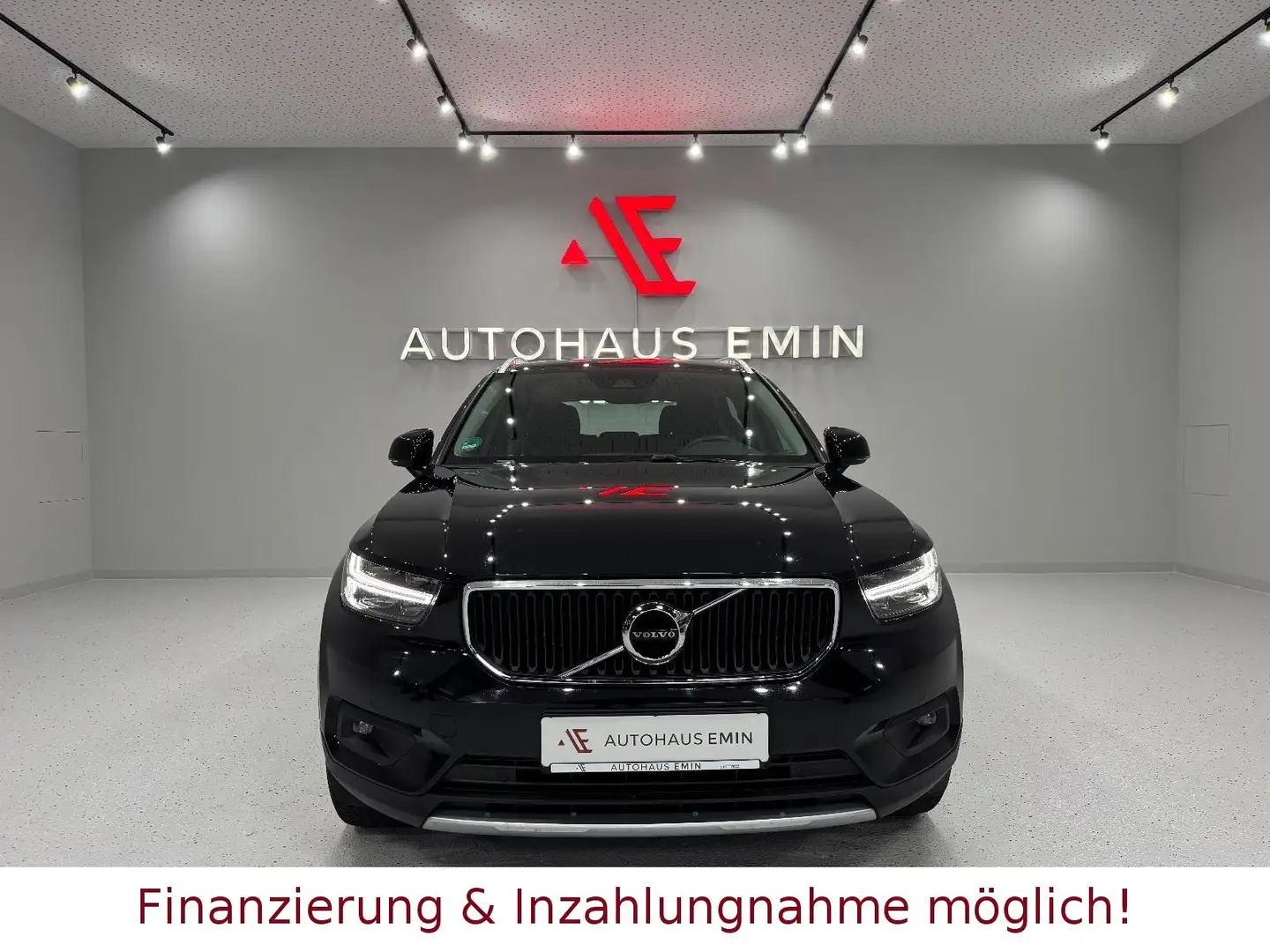 Volvo XC40 Momentum Pro 2WD *1.HAND,LED!* Noir - 2