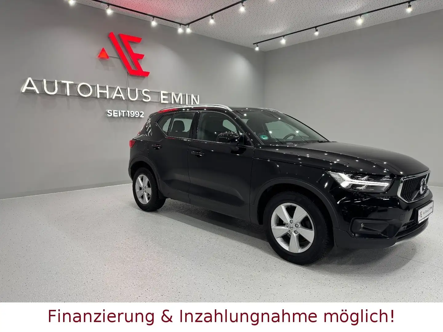 Volvo XC40 Momentum Pro 2WD *1.HAND,LED!* Noir - 1