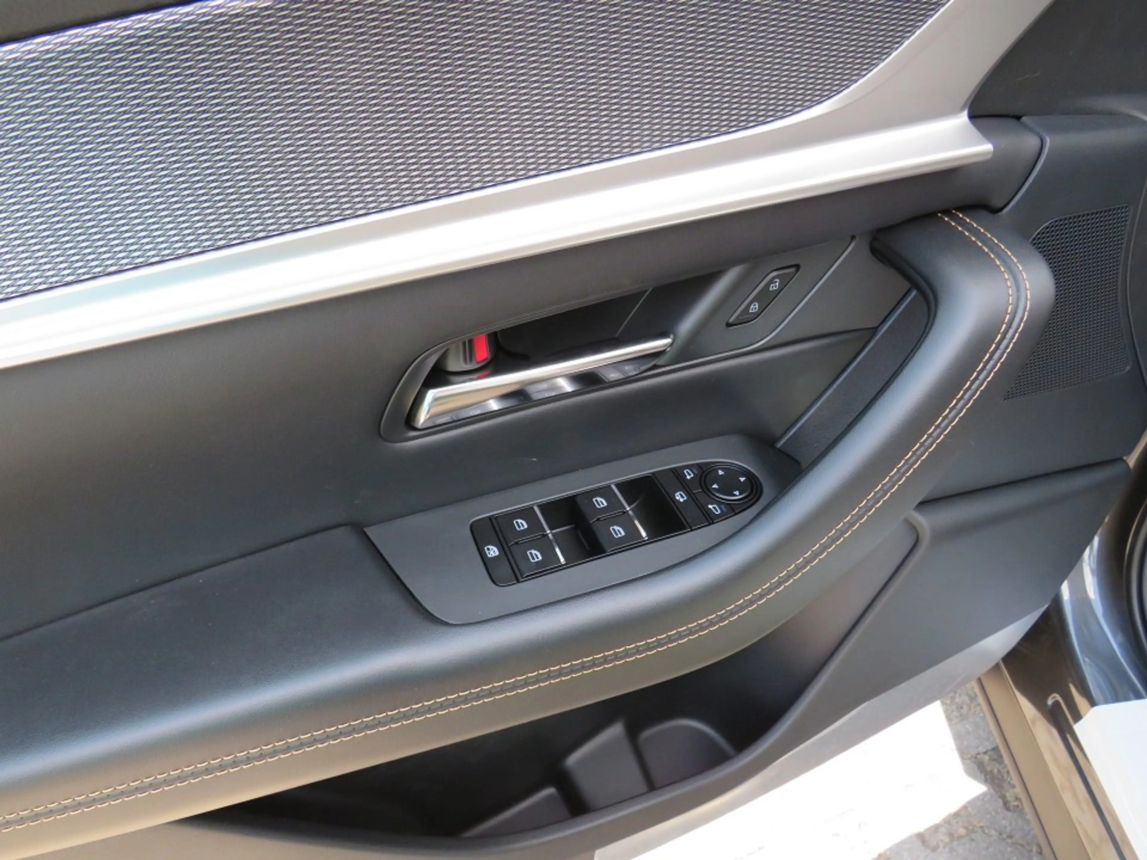 Mazda CX-60 AUT. AWD HOMURA MATRIX LED BOSE KONI  STANDHEIZUNG — photo 9