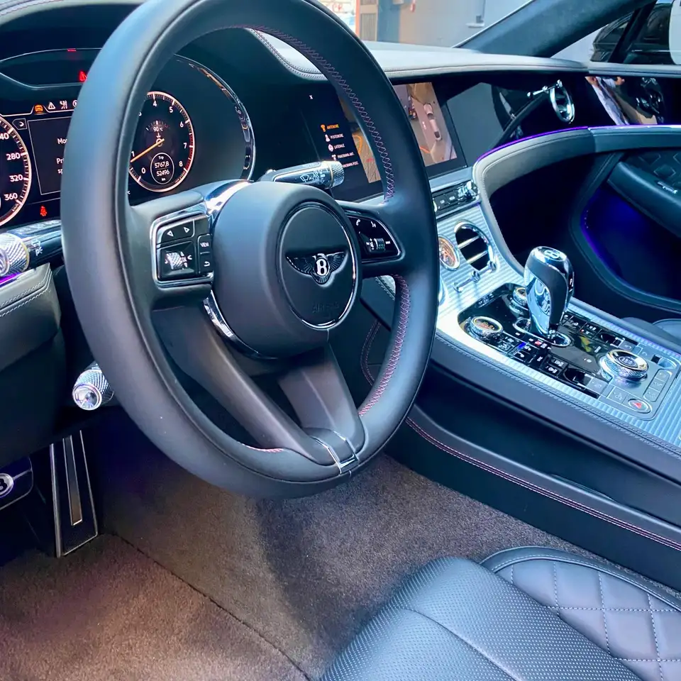 Bentley Continental GTC 2022 — фото 11