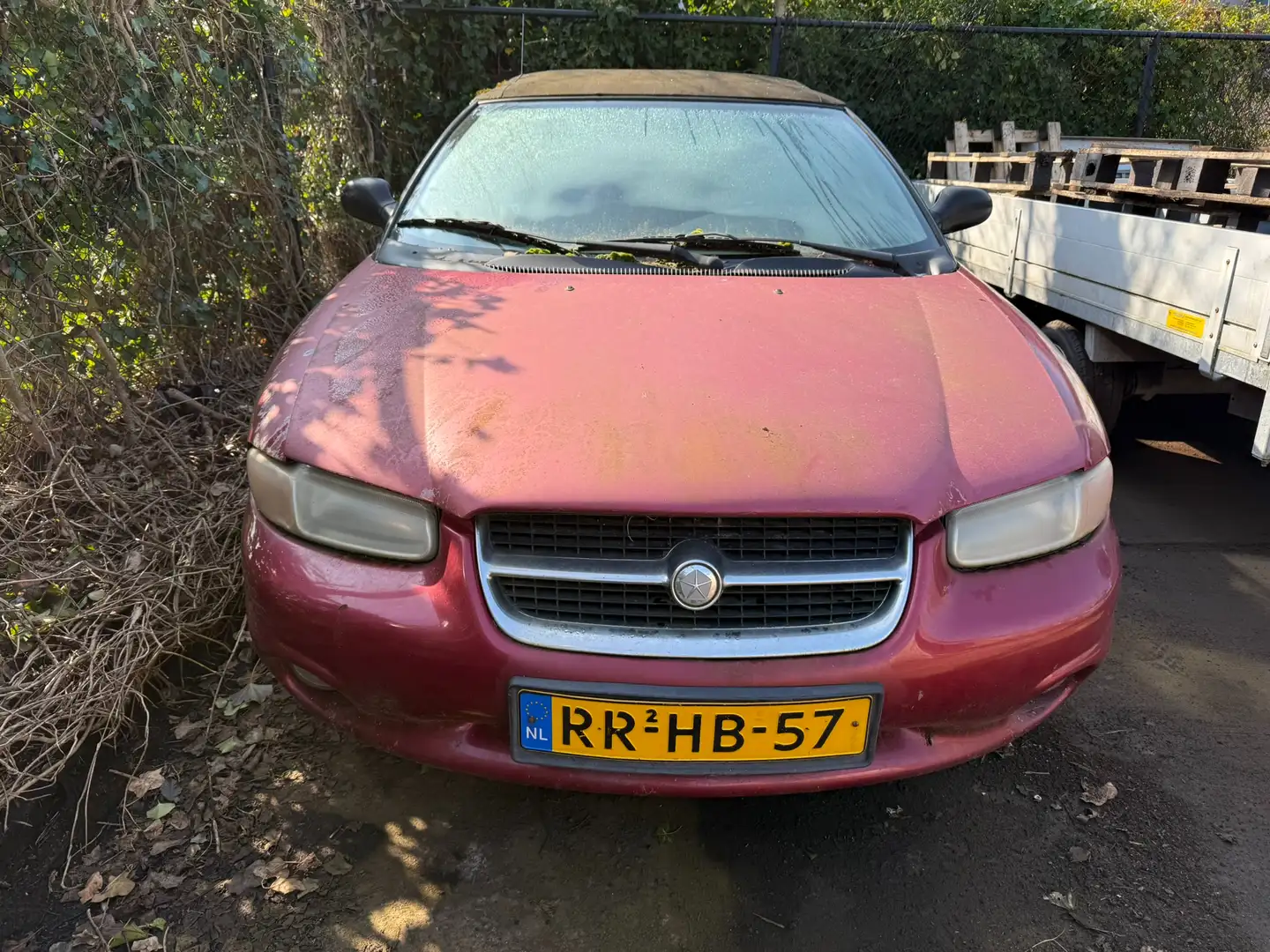 Chrysler Stratus Stratus 2.0i LE Convertible Rot - 2