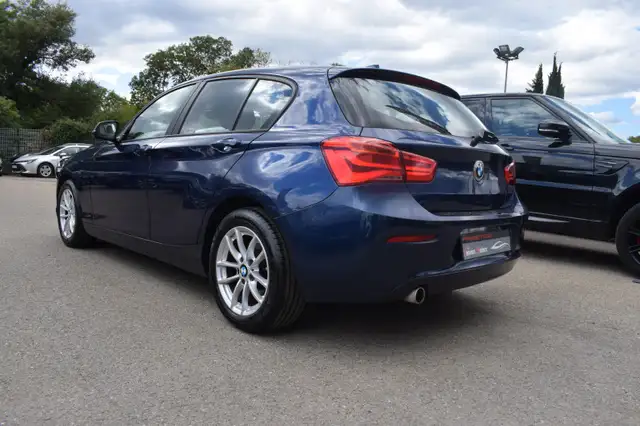 BMW 1 Series view 3