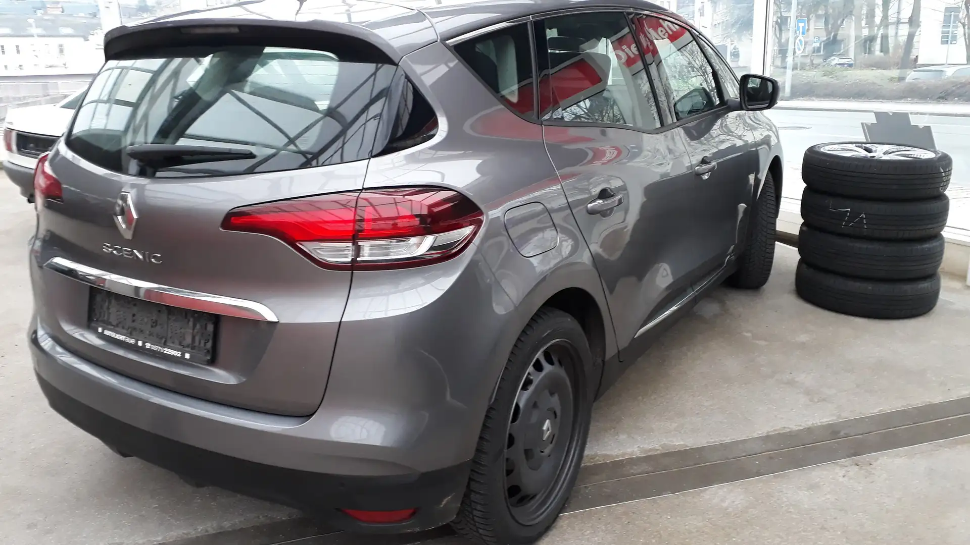 Renault Scenic ENERGY TCe 130 INTENS Grau - 2
