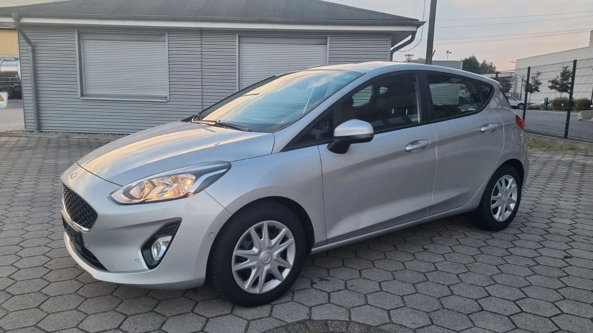 Ford Fiesta Cool & Connect Zilver - 1