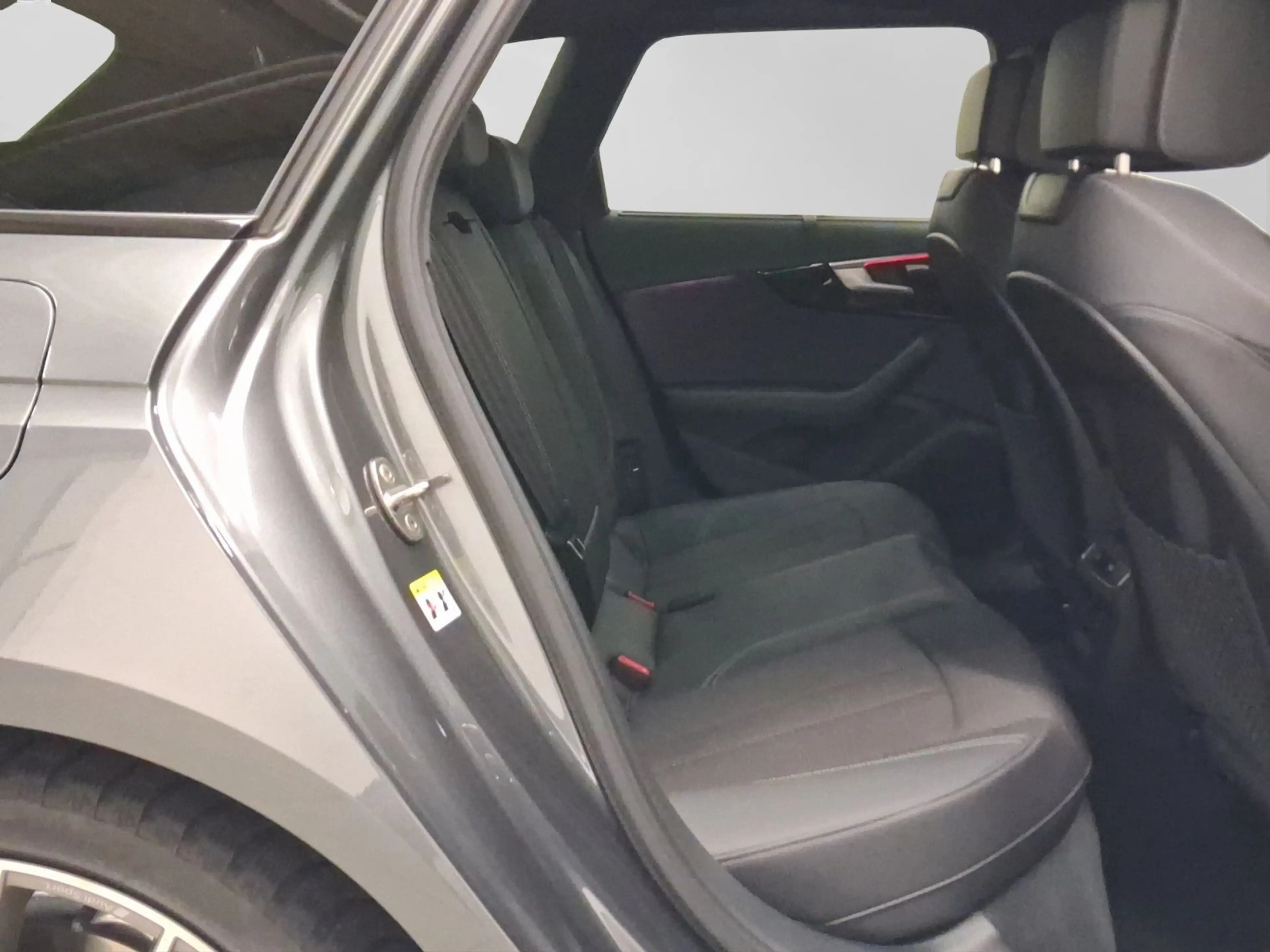 Audi A4 40 TFSI Q 2x S LINE LLM19 KAMERA NAVI+ — photo 6