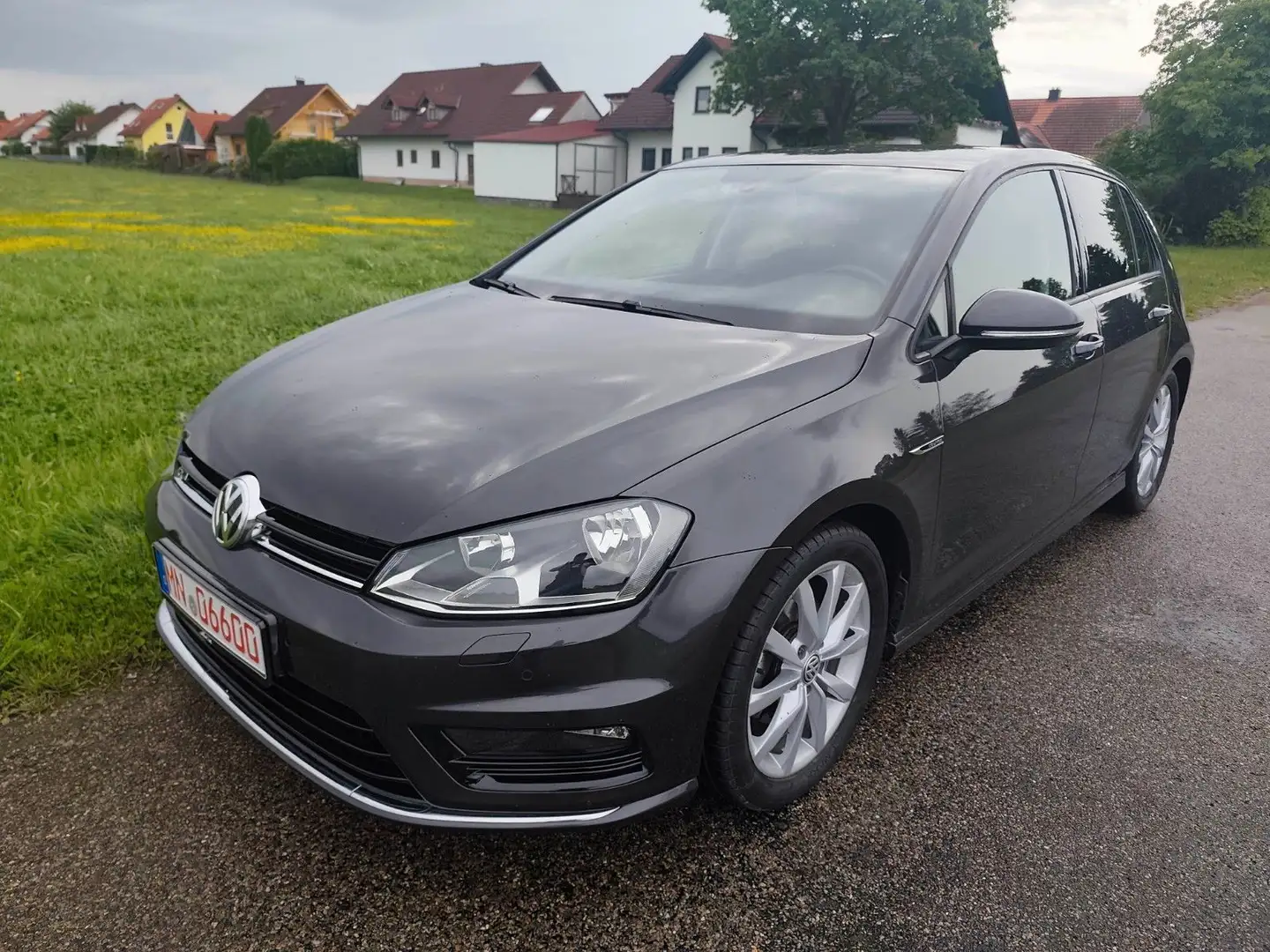 Volkswagen Golf VII Lim. Comfortline*Automatik* R-linePaket Grau - 2