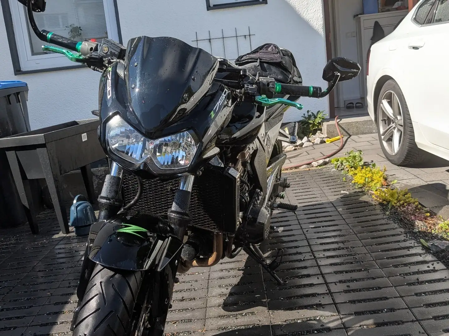 Kawasaki Z 750 Schwarz - 2