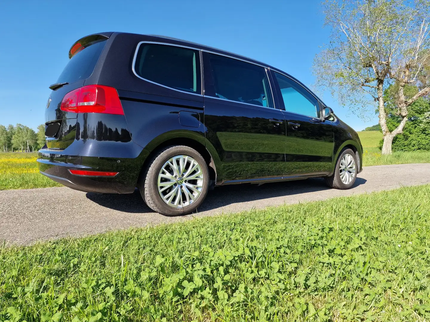 Volkswagen Sharan 2.0 TSI DSG Highline Schwarz - 2
