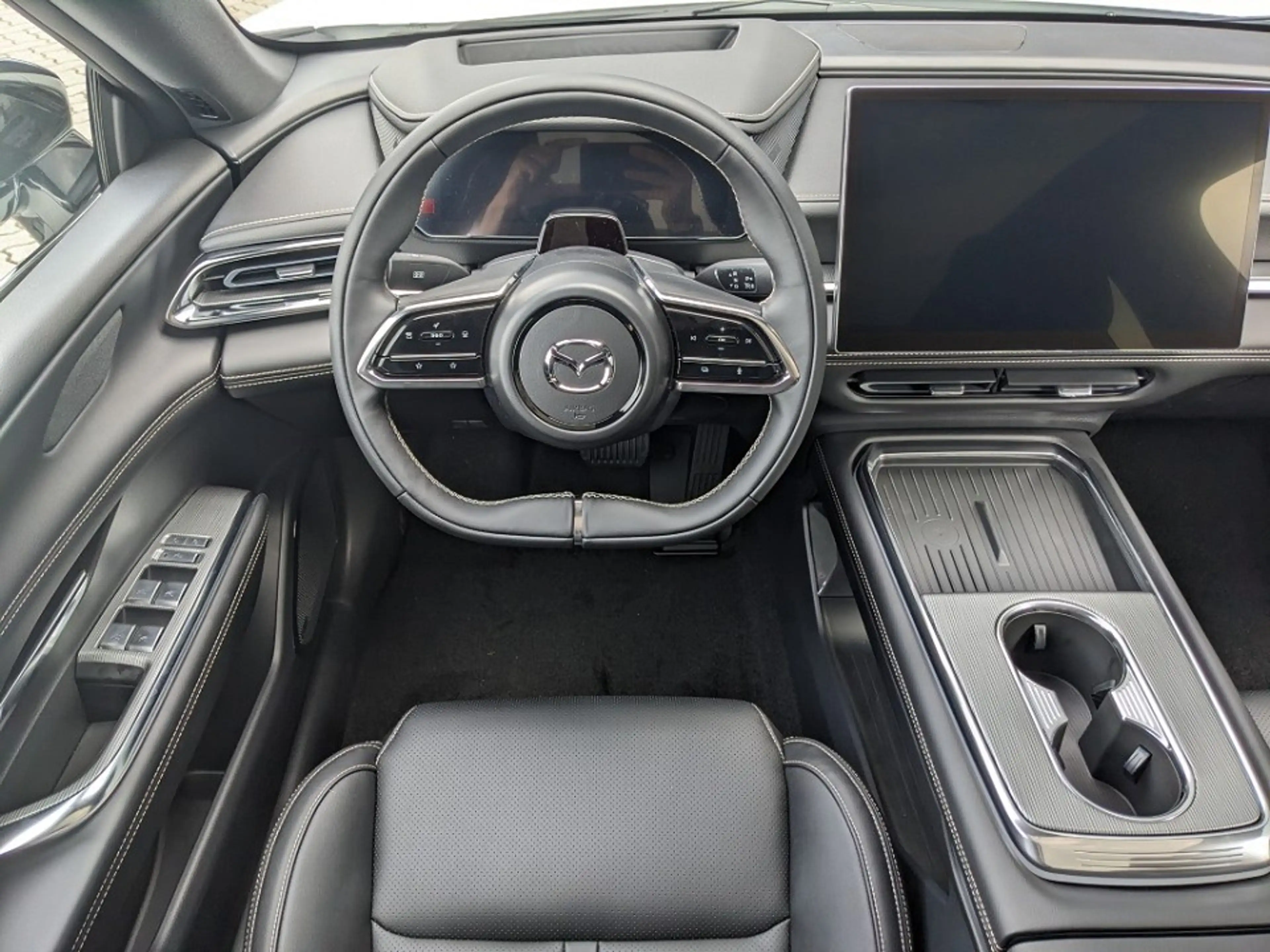 Mazda 6e EV (258PS) Takumi Panoramadach NEU — photo 11