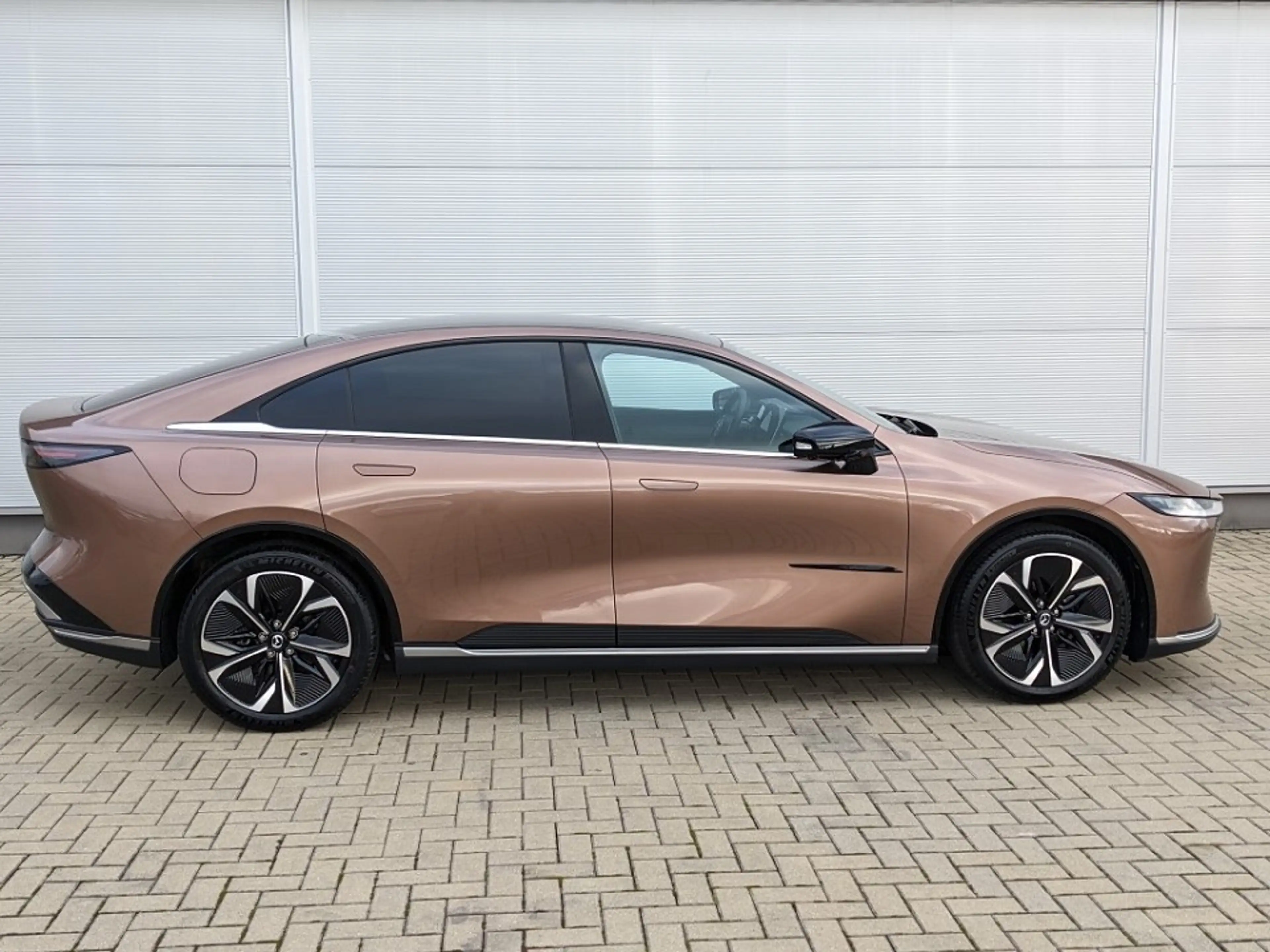 Mazda 6e EV (258PS) Takumi Panoramadach NEU — photo 6