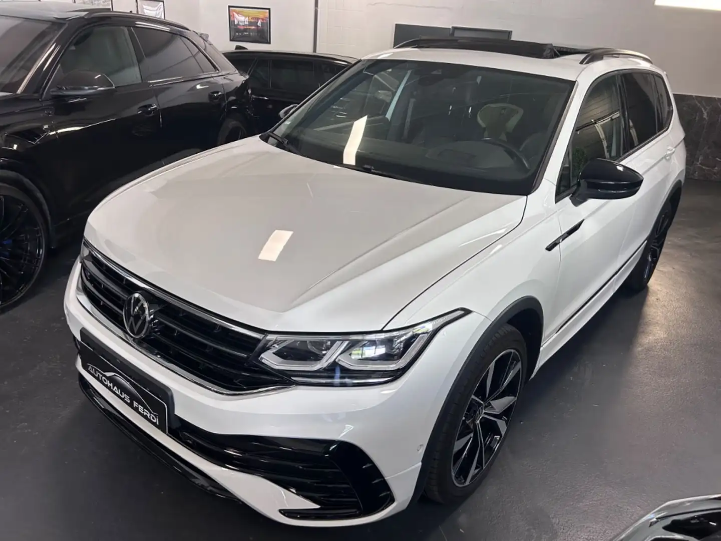 Volkswagen Tiguan Allspace 2.0 TDI R-Line 4Motion Pano Head Blanc - 2