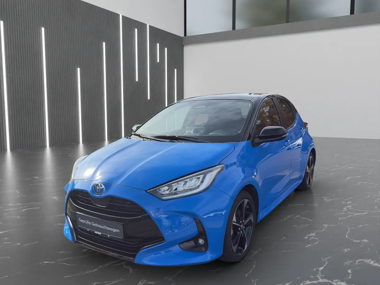 Toyota Yaris Yaris Hybrid 130 1.5 VVT-i Premiere Edition Blau - 2