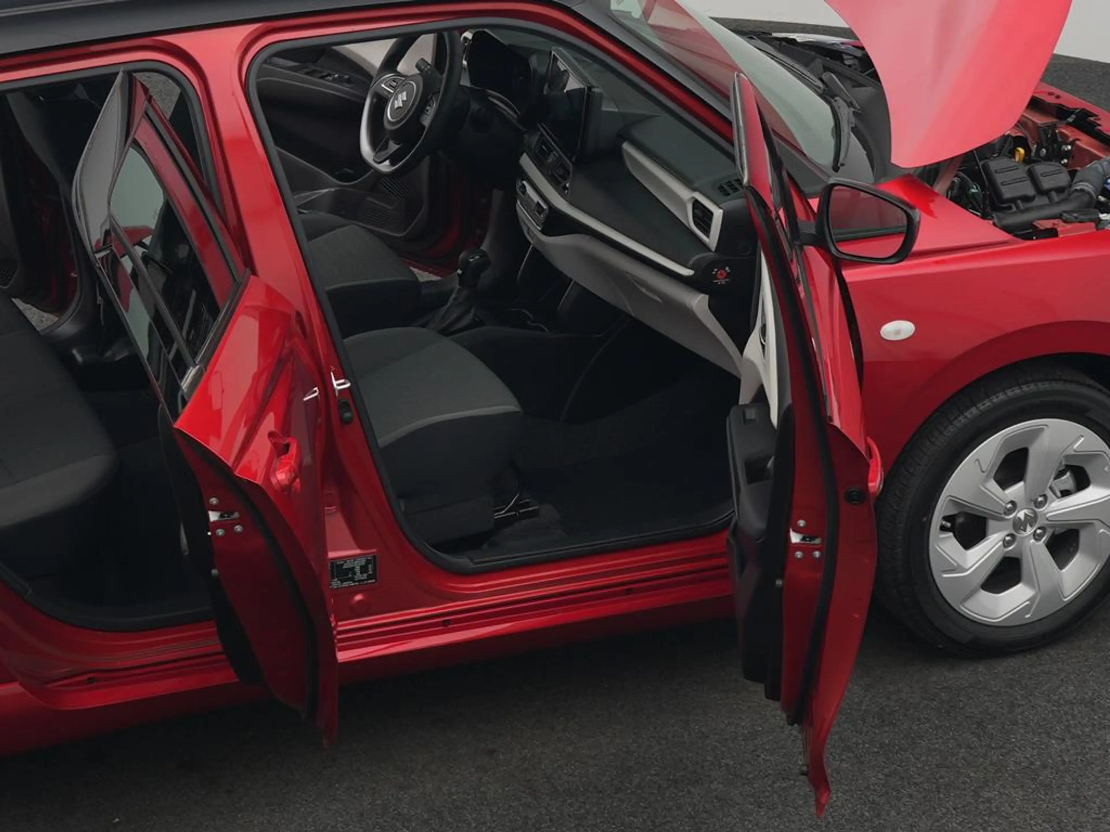 Suzuki Swift COMFORT CVT HYBRID — photo 13