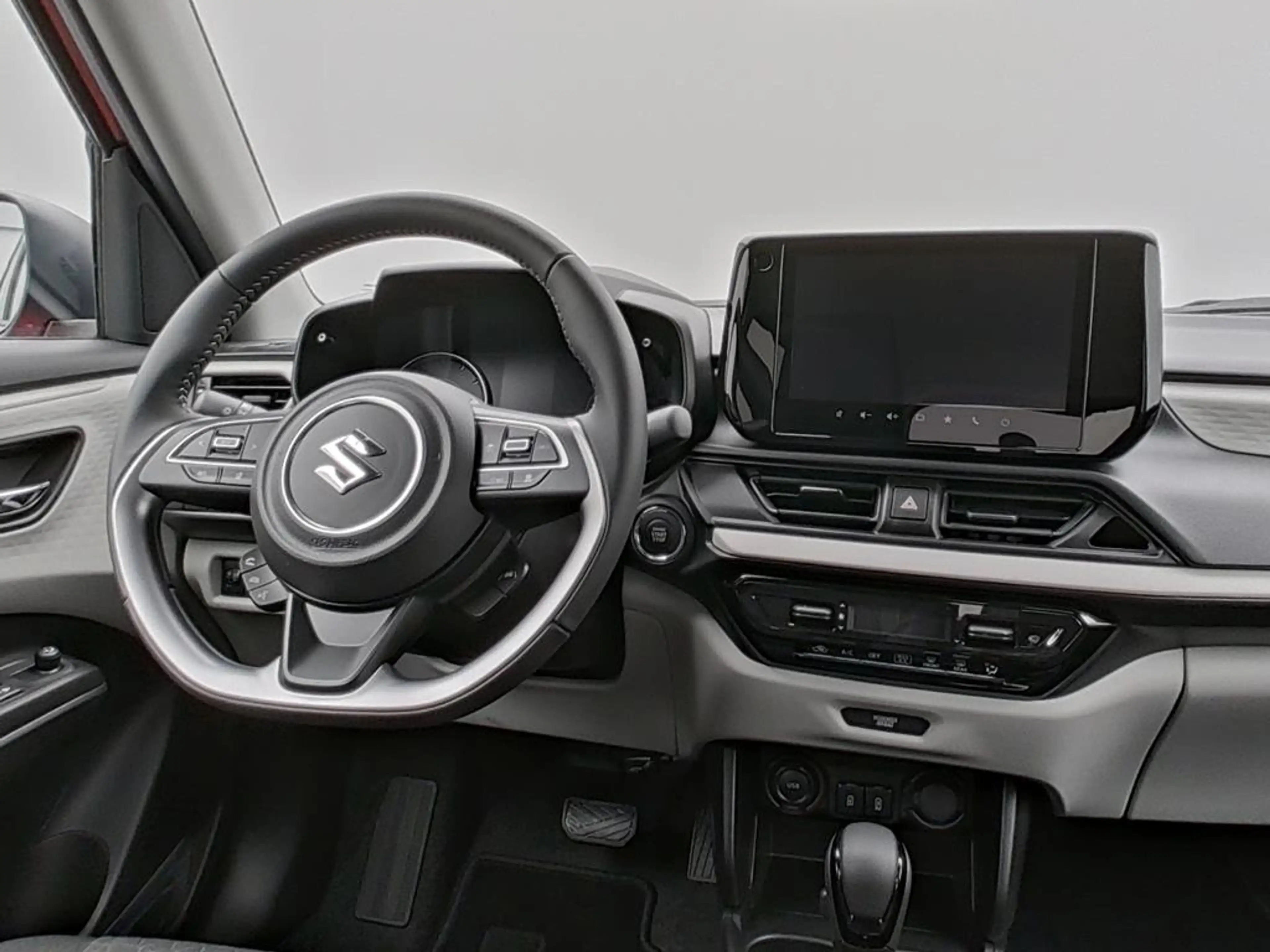 Suzuki Swift COMFORT CVT HYBRID — photo 14