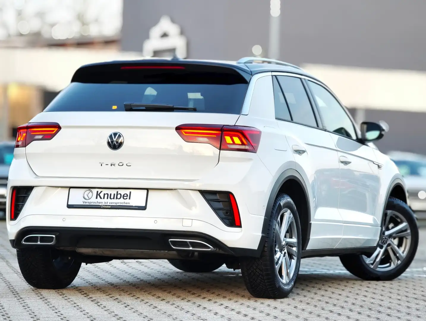 Volkswagen T-Roc R-Line 1.5 TSI DSG LED+ Navi AHK ACC*Kamera* Weiß - 2