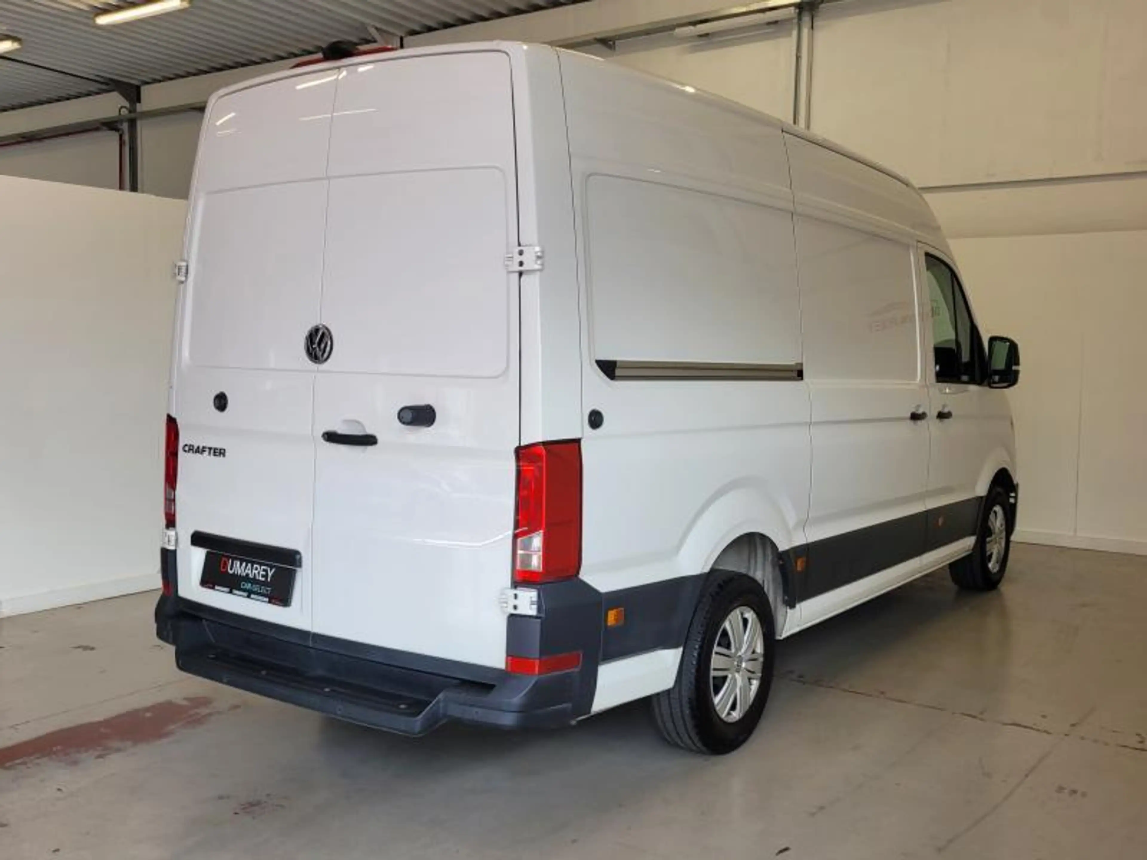 Volkswagen Crafter 20 D 140 pk L2H2 — photo 6