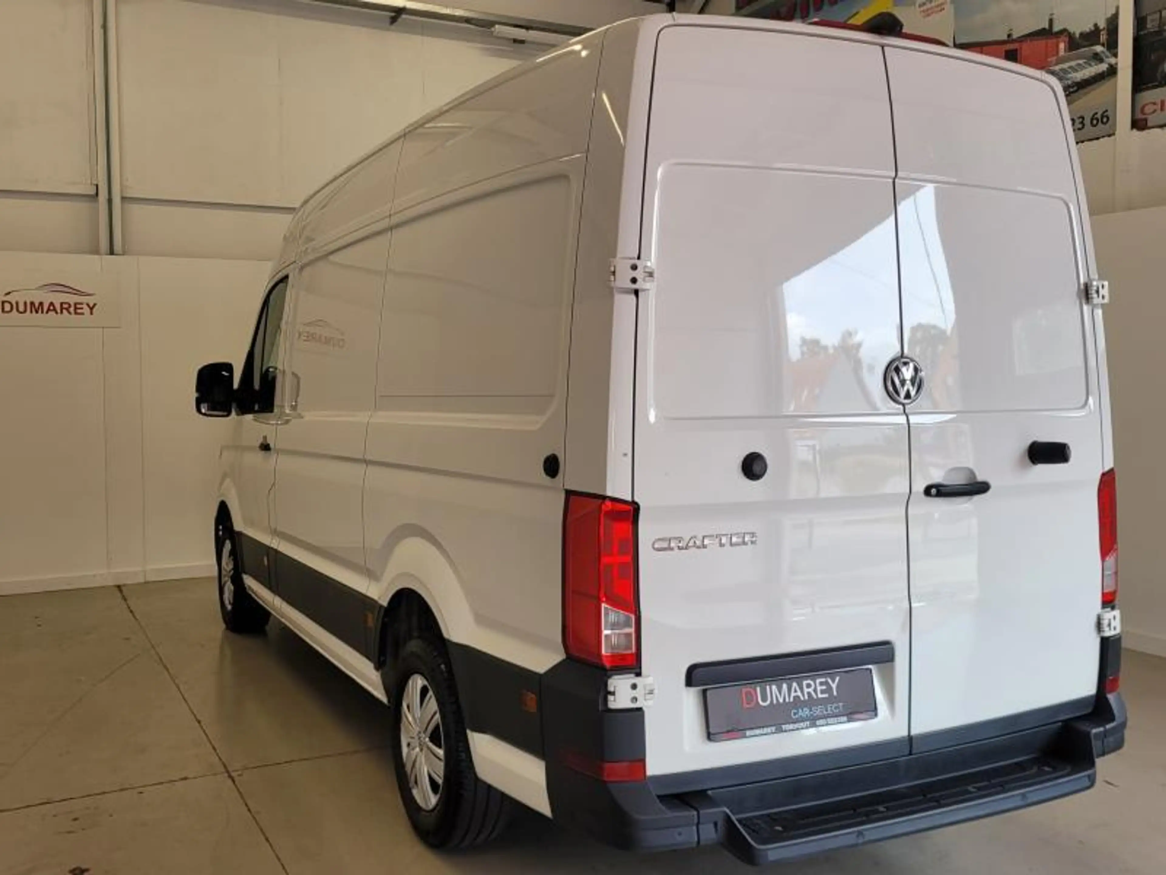 Volkswagen Crafter 20 D 140 pk L2H2 — photo 4