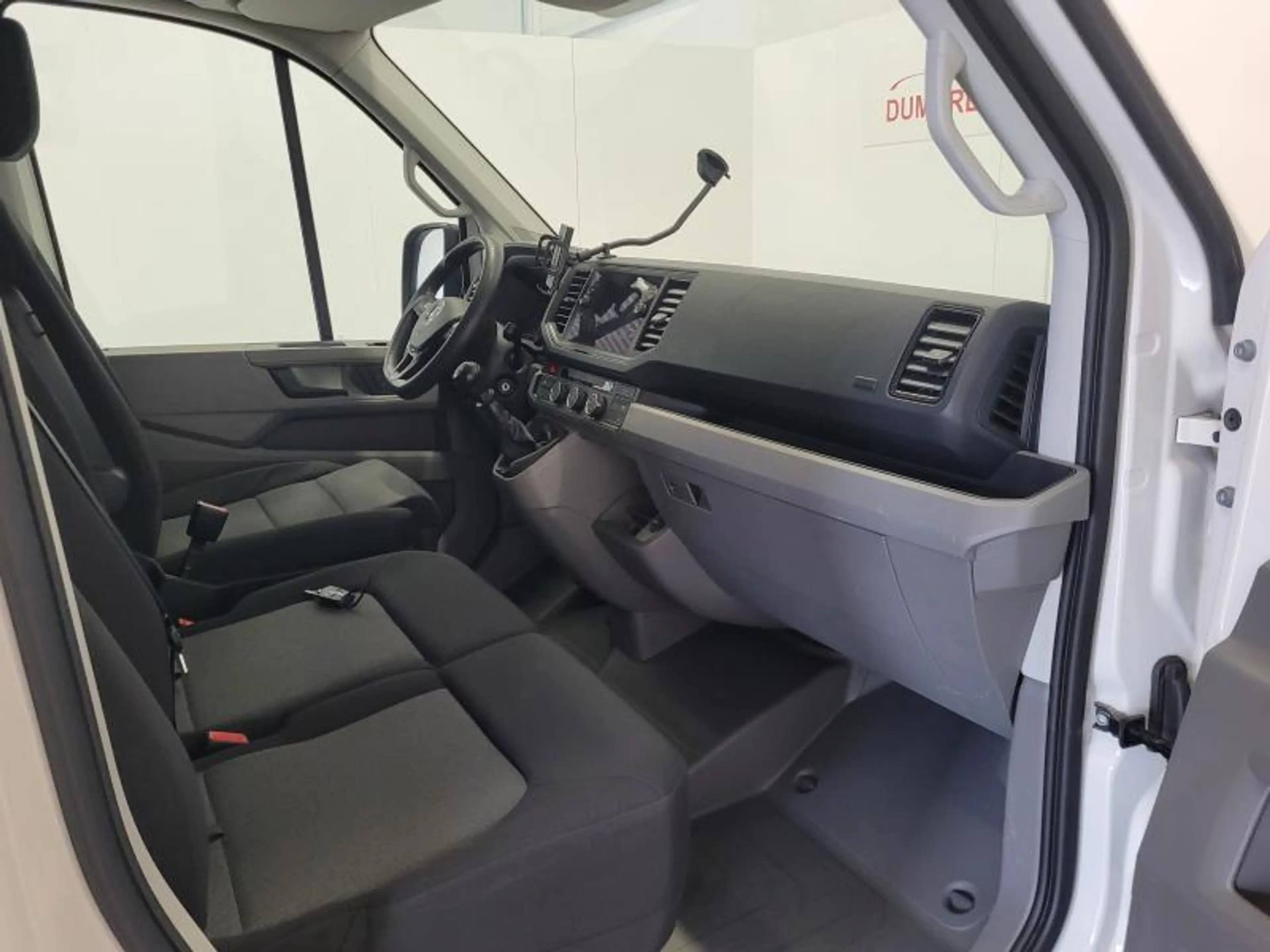 Volkswagen Crafter 20 D 140 pk L2H2 — photo 12