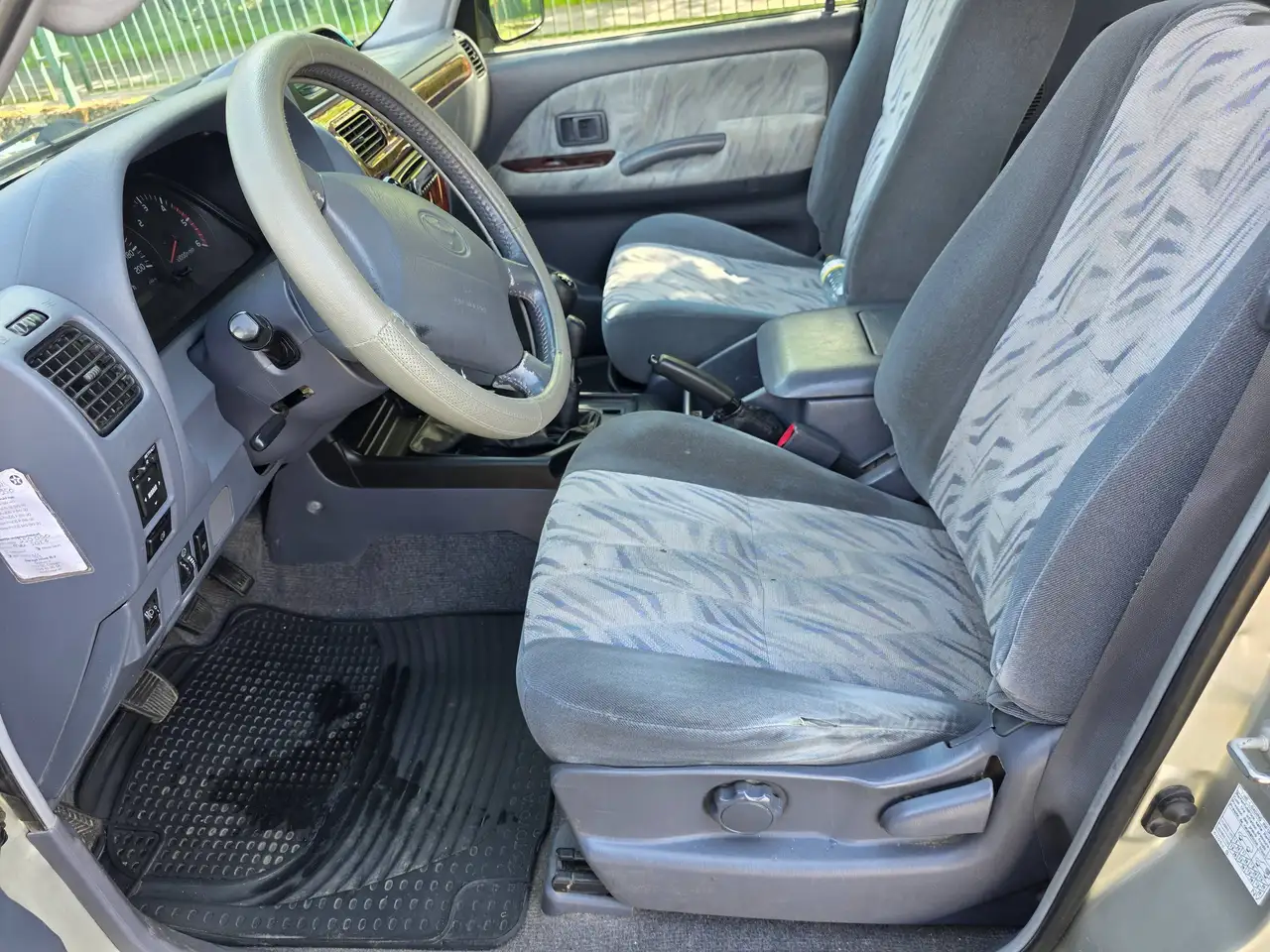 Toyota Land Cruiser 90 D4D 50 Aniversario, foto 10