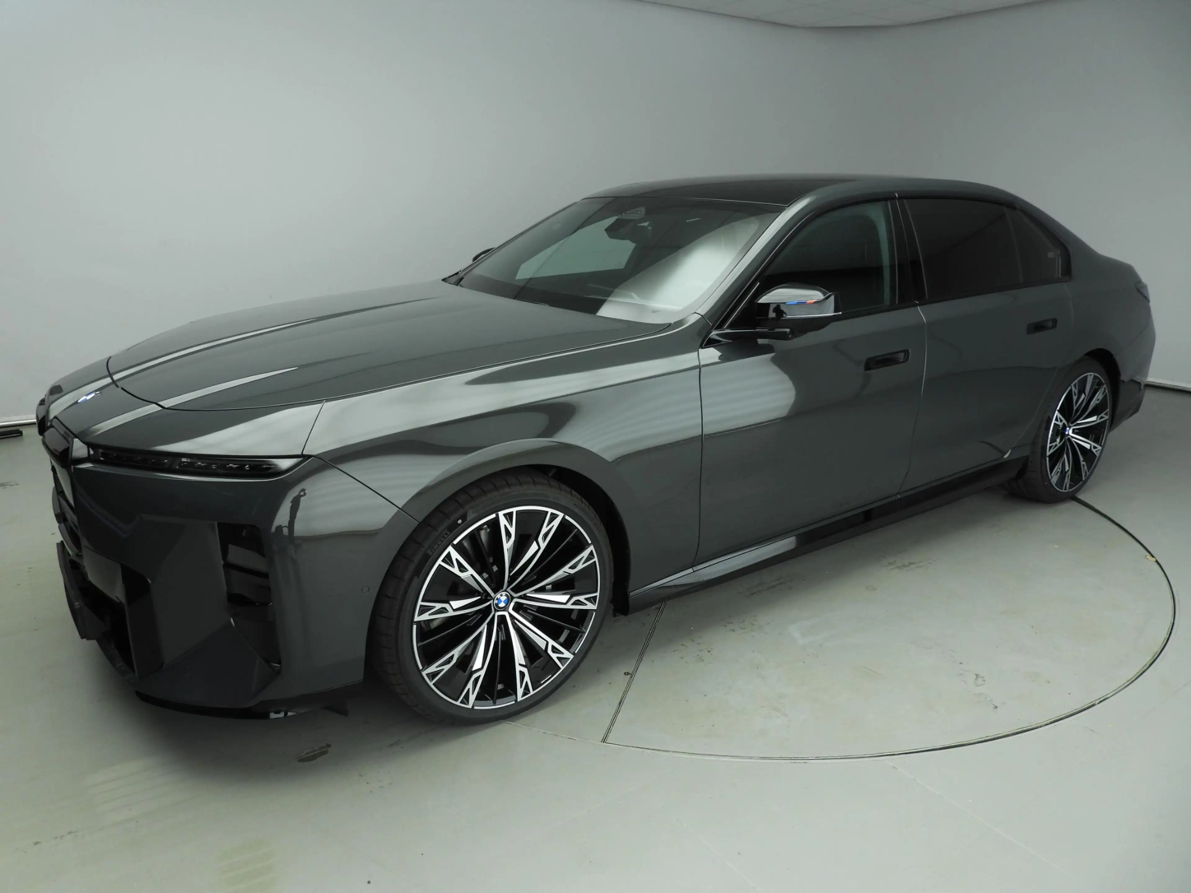 BMW i7 M70 xDrive Executive Pack | Executive Lounge | Con — photo 3
