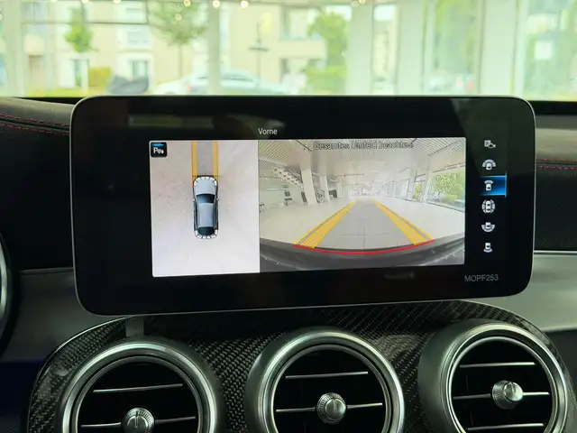Mercedes-Benz GLC view 23