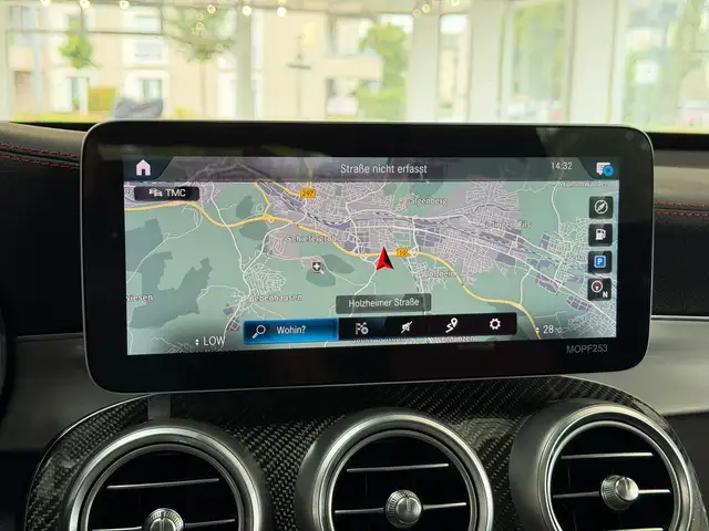 Mercedes-Benz GLC view 21