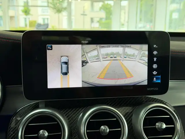 Mercedes-Benz GLC view 22