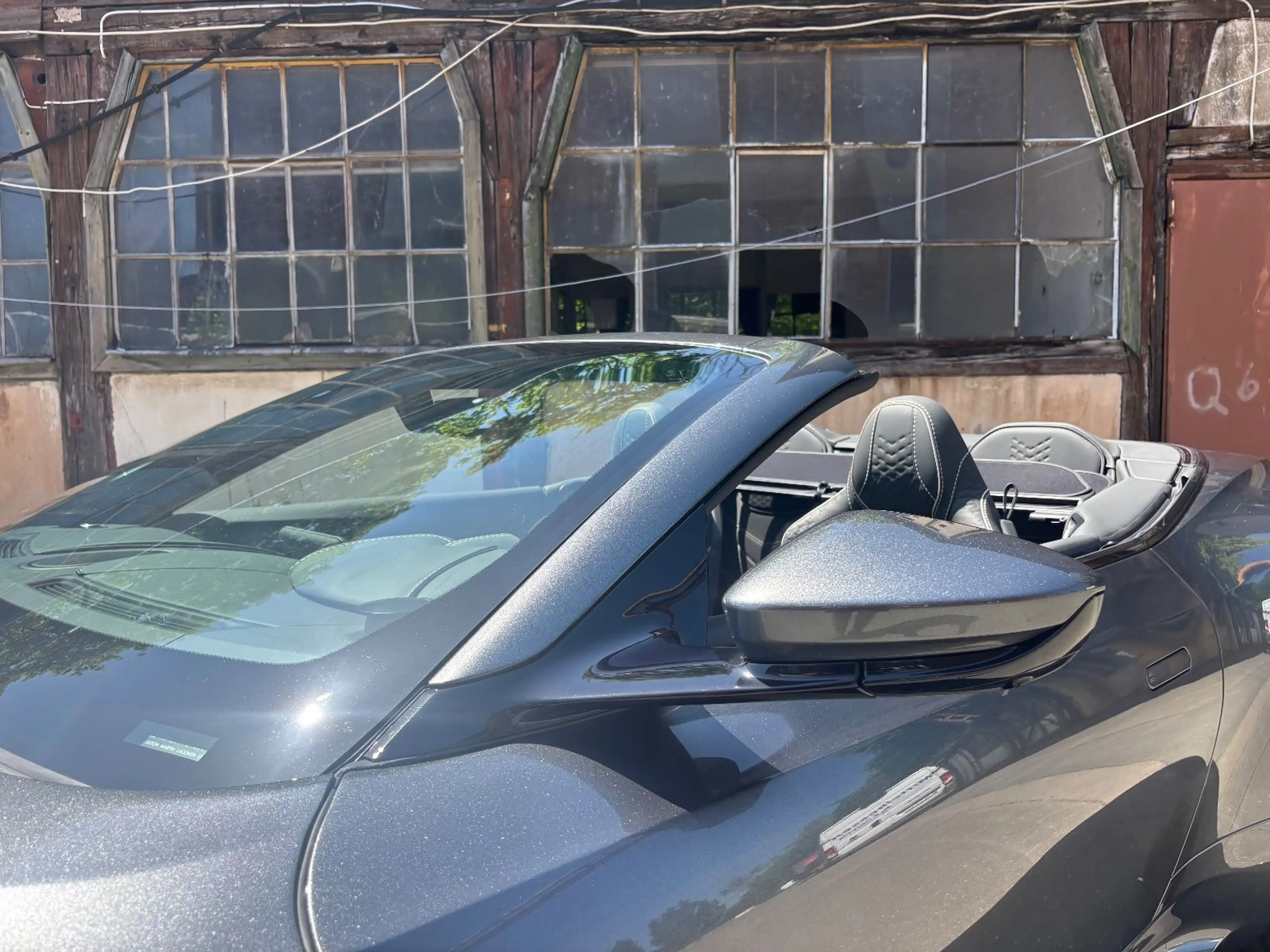 Aston Martin DBS 5.2 V12 Volante B&O BRD Carbon — photo 30