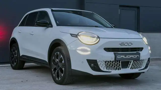 Fiat 600 1.2 Hybrid 'La Prima' /Full Option/ Automaat /'25