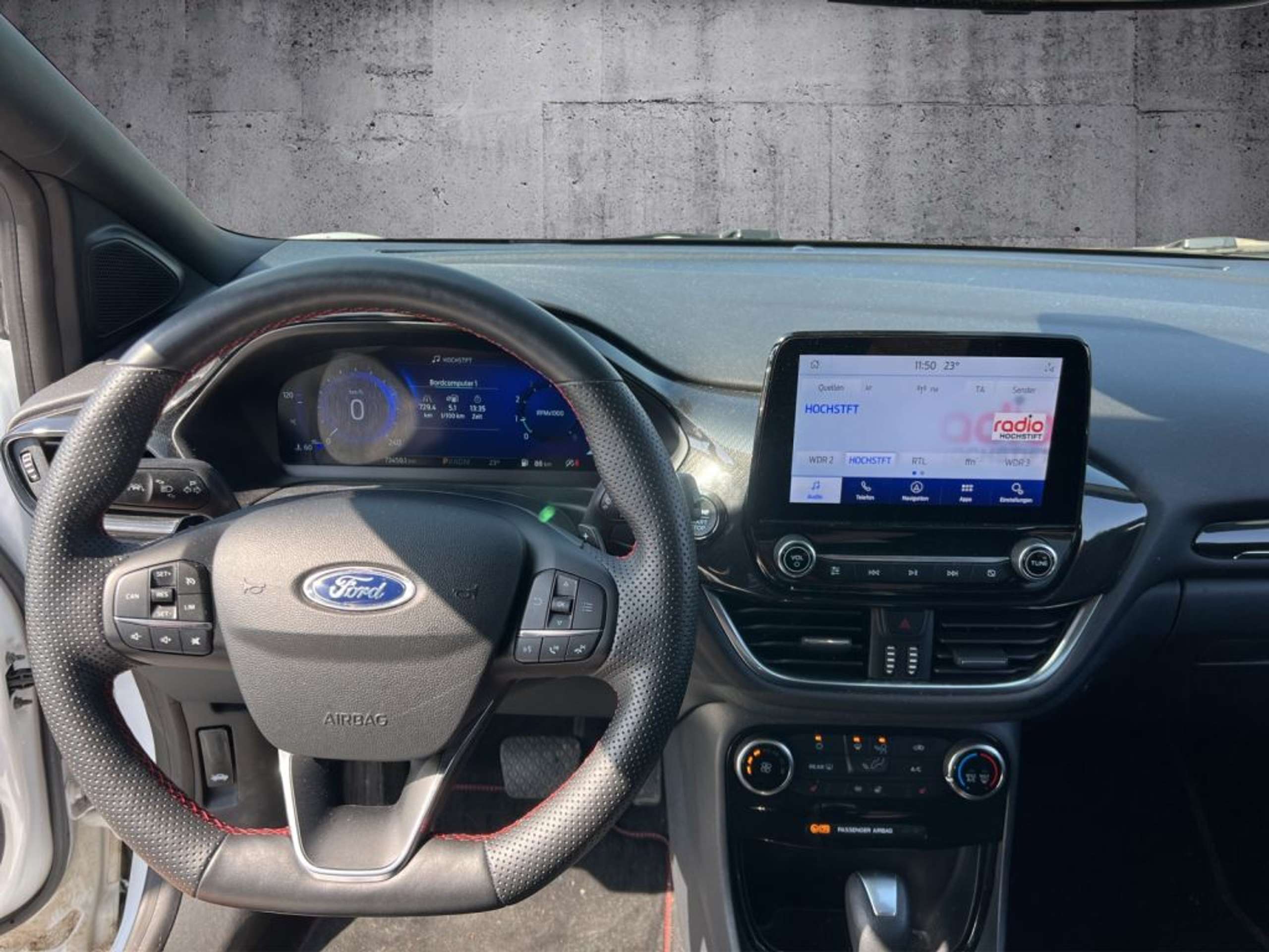 Fahrzeugabbildung Ford Puma 1.0 EcoBoost Hybrid Aut. ST-LINE - mit KI generiert/bearbeitet