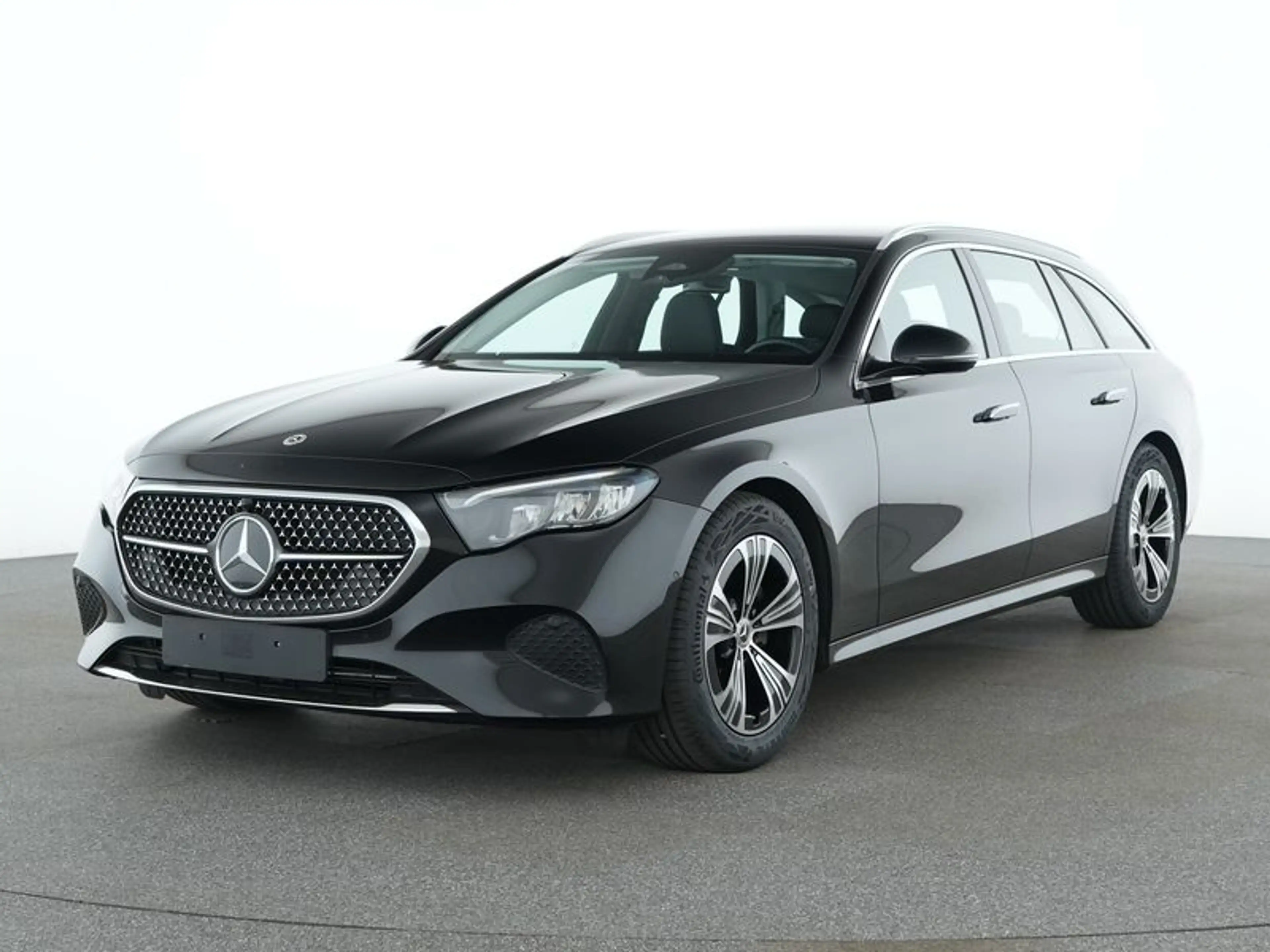 Mercedes-Benz E 220 d T Avantgarde/LED/Cam/AHK/Totw/Ambiente+ — photo 2