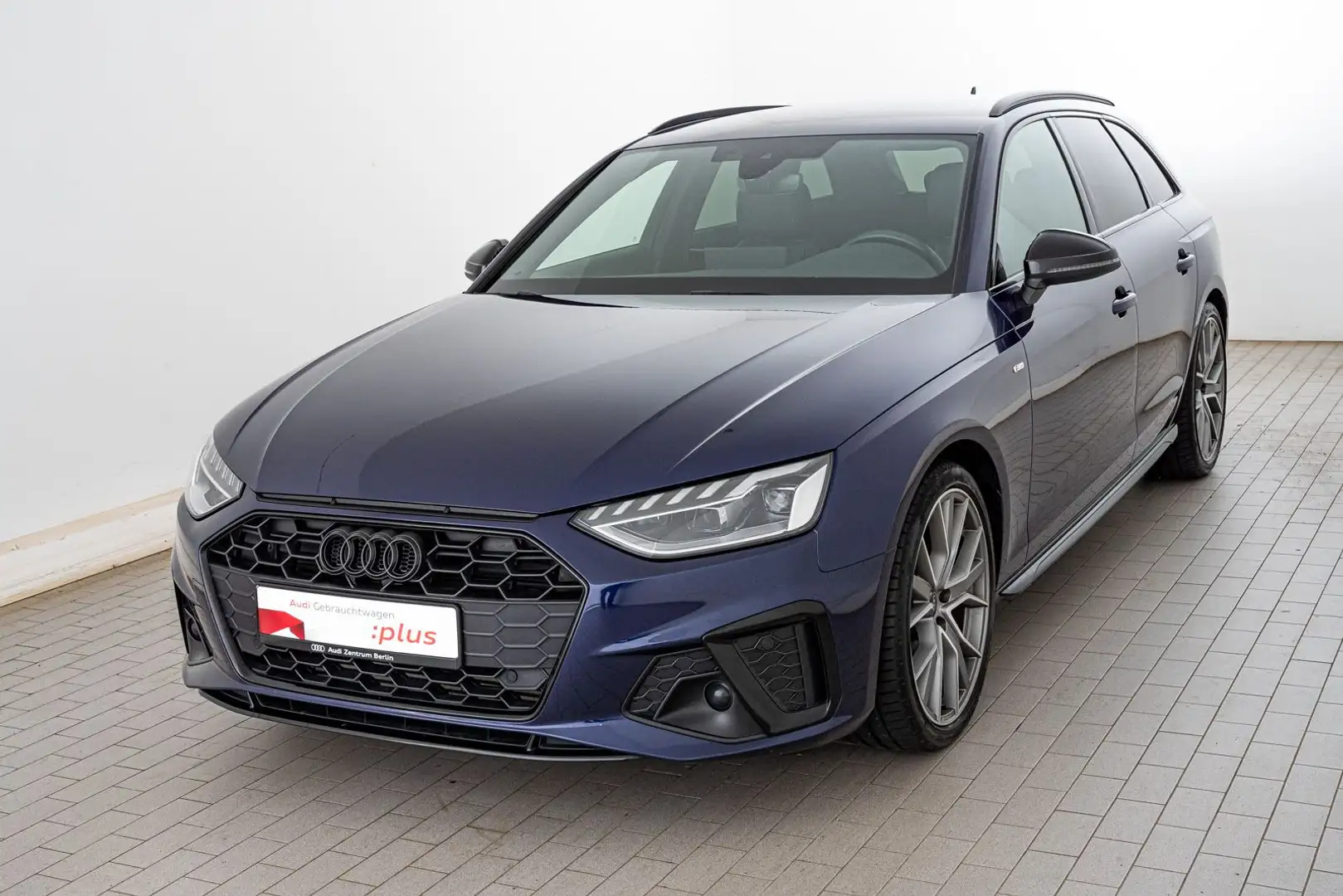 Audi A4 S line 35 TFSI S tr. STDHZG RFK NAVI Blau - 2