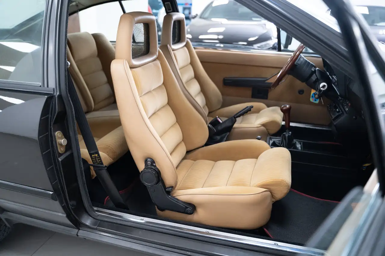 Alfa Romeo Alfetta GTV 2.0 KM CERTIFICATI UNICO PROPRIETARIO 44.000KM, foto 12