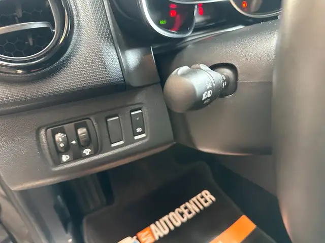 Renault Clio view 9