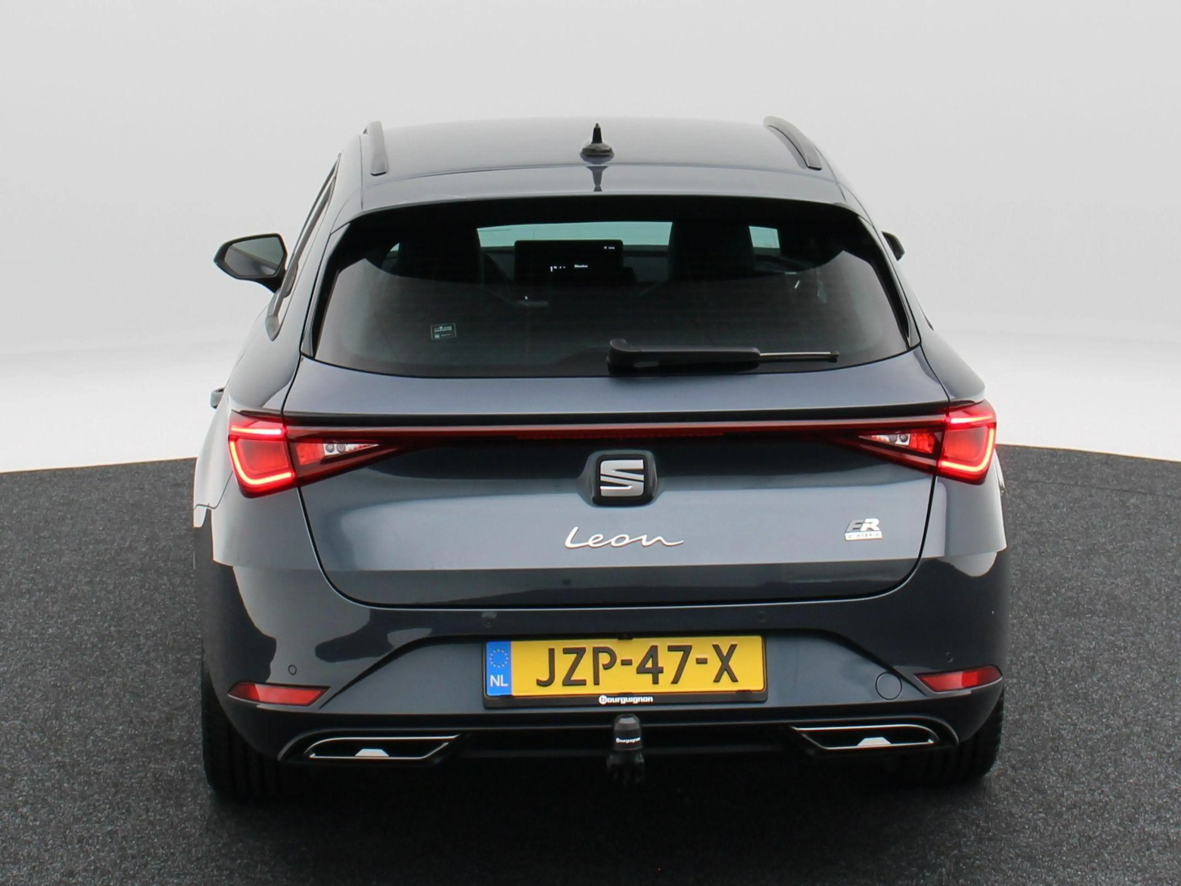 SEAT Leon e-Hybrid Sportstourer FR Business 1.5 TSI eHybrid PHEV 204 — photo 5